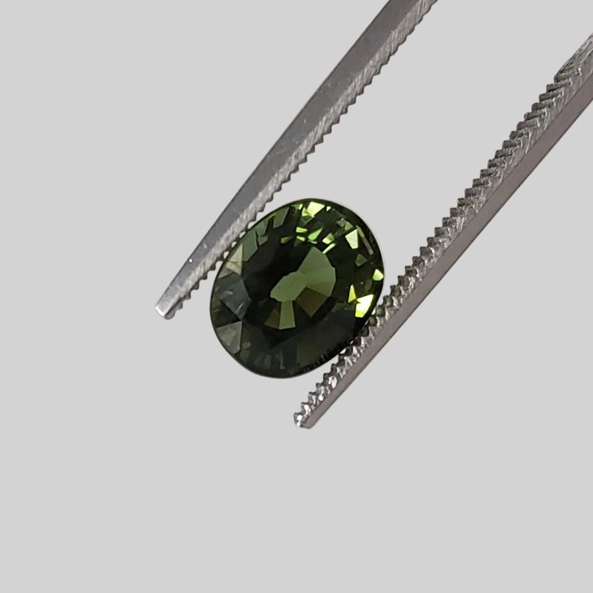  Tourmaline | Oval Cut | Neon Green | 8x6.5mm 1.93ct 3