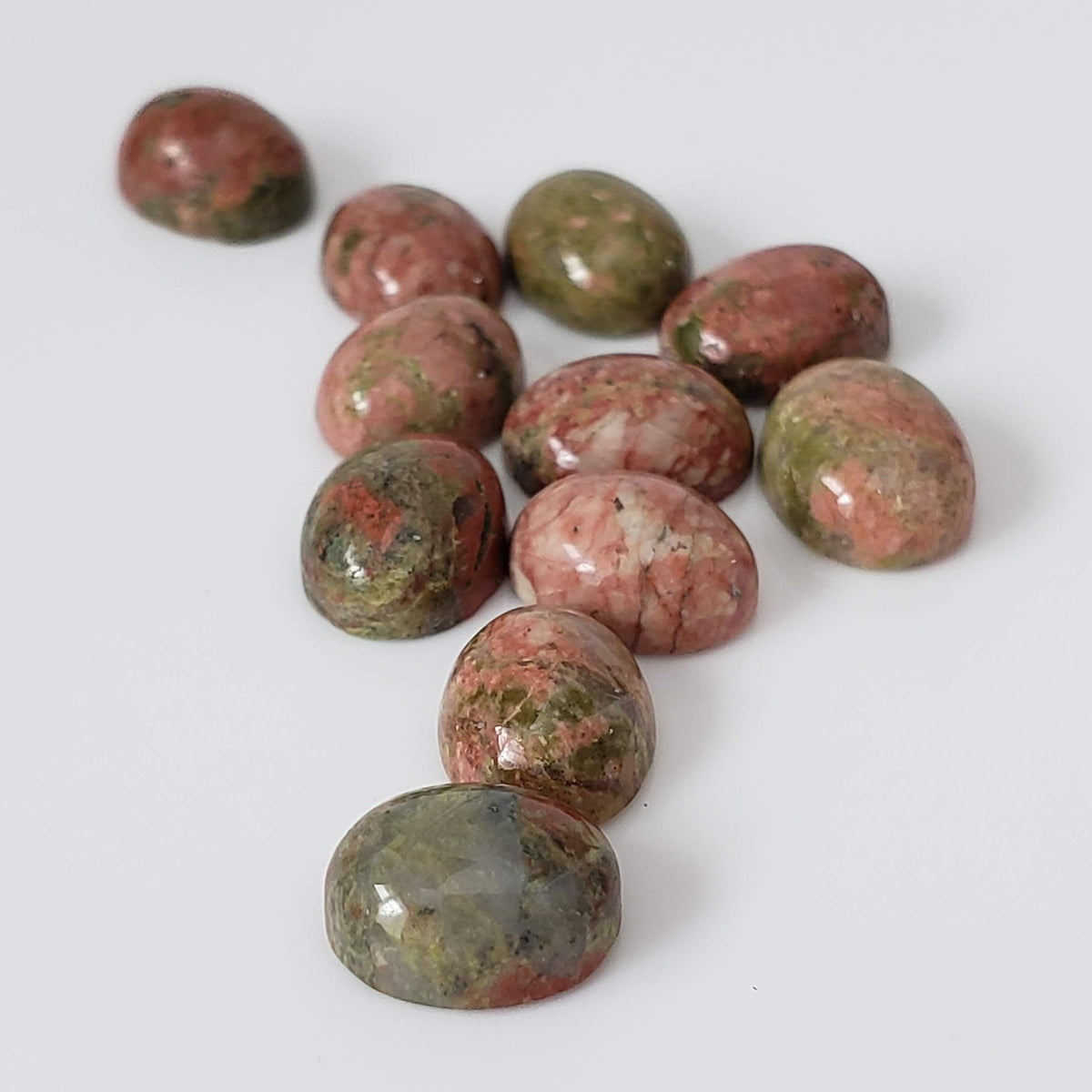 Unakite | 11 Piece Gemstone Lot | Oval Cabochon | Green with Red | 22.1tcw