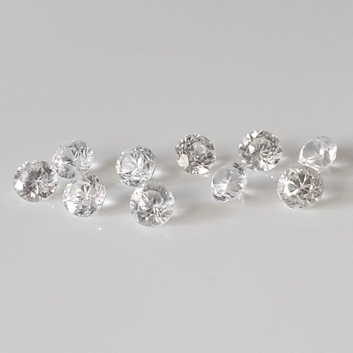  Zircon | 10 Piece Lot | Round Diamond Cut | White | 3.2mm 2.47tcw | Cambodia 