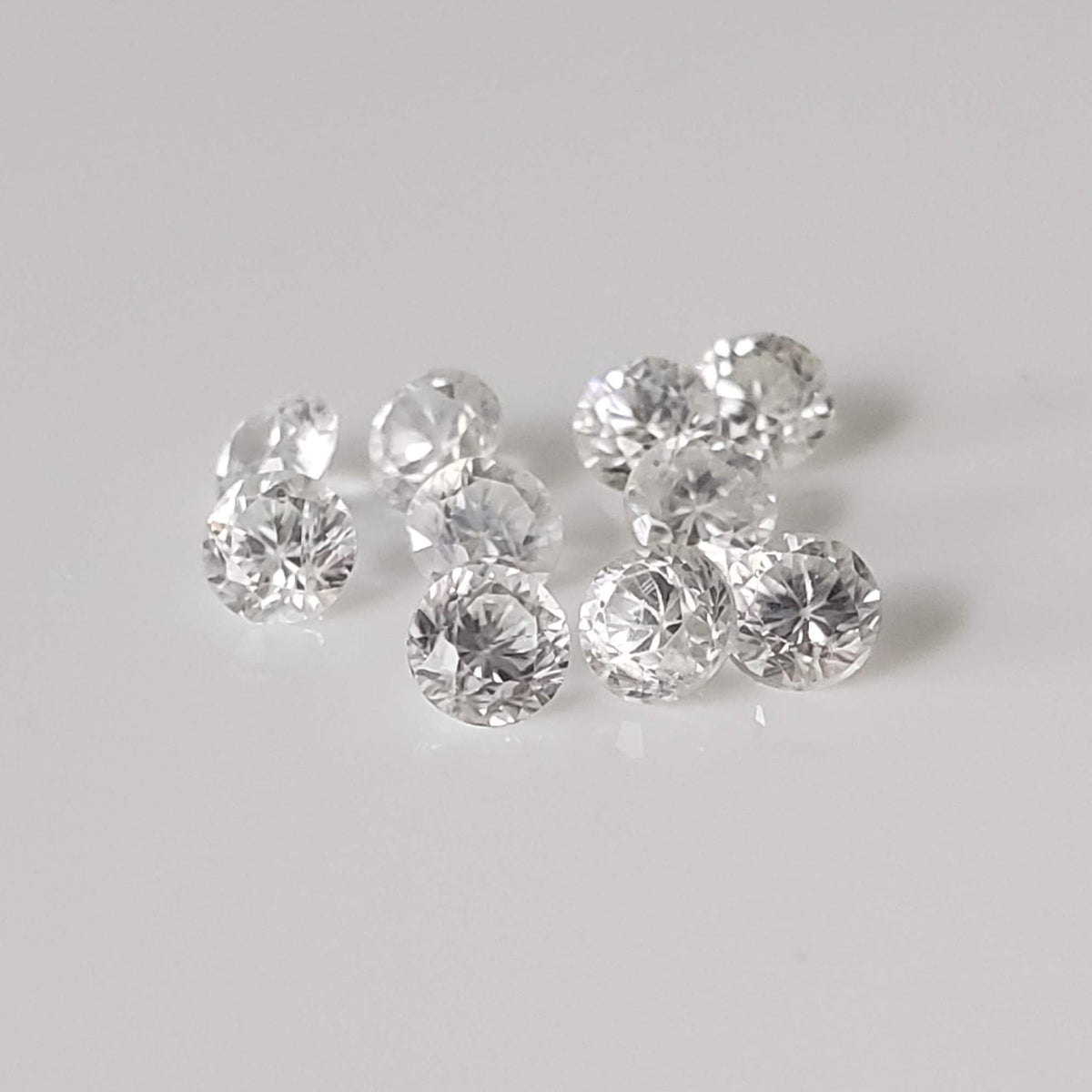  Zircon | 10 Piece Lot | Round Diamond Cut | White | 3.2mm 2.47tcw | Cambodia 2