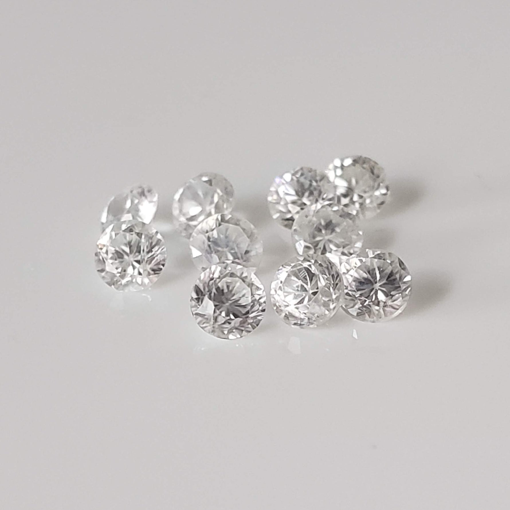  Zircon | 10 Piece Lot | Round Diamond Cut | White | 3.2mm 2.47tcw | Cambodia 2