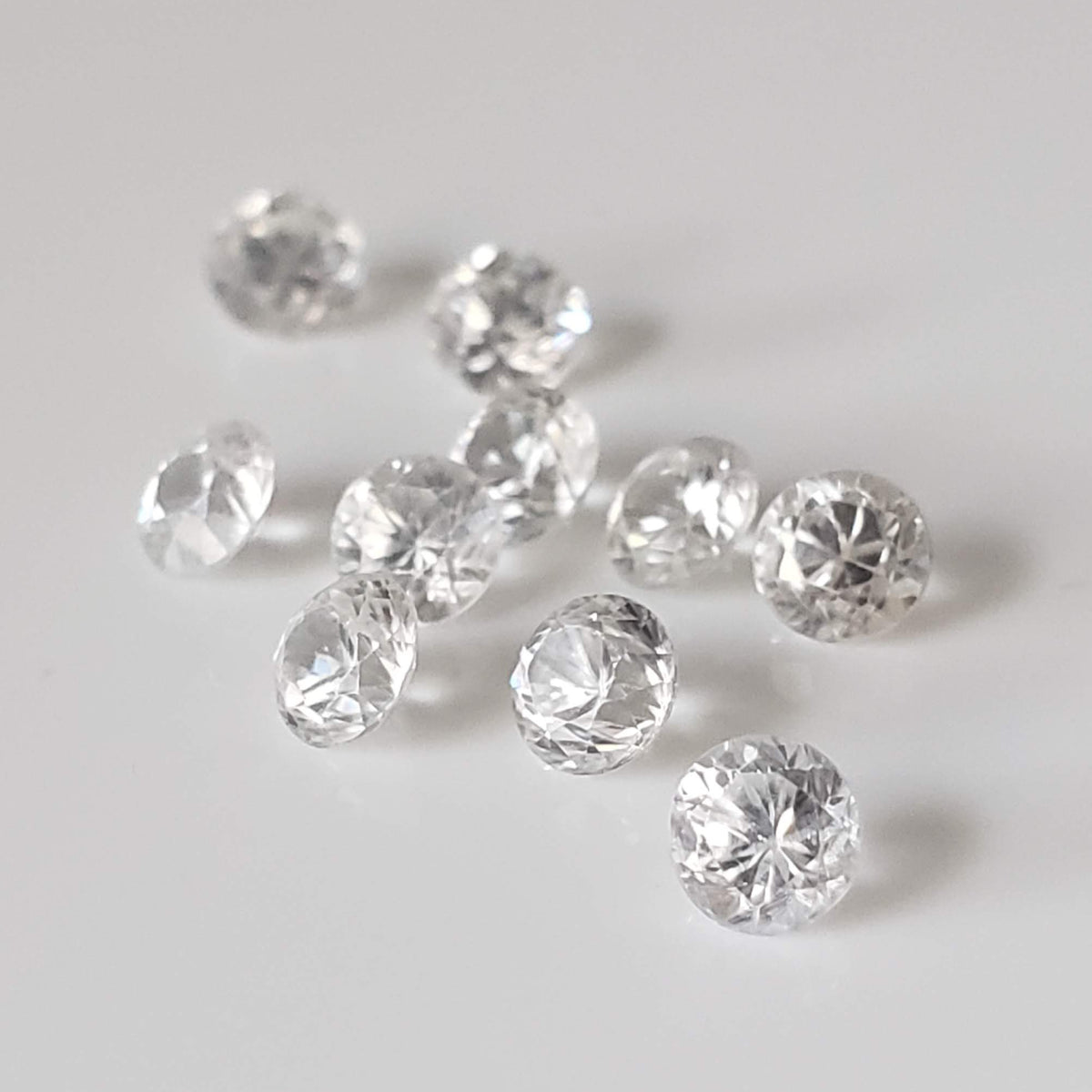  Zircon | 10 Piece Lot | Round Diamond Cut | White | 3.2mm 2.47tcw | Cambodia 3
