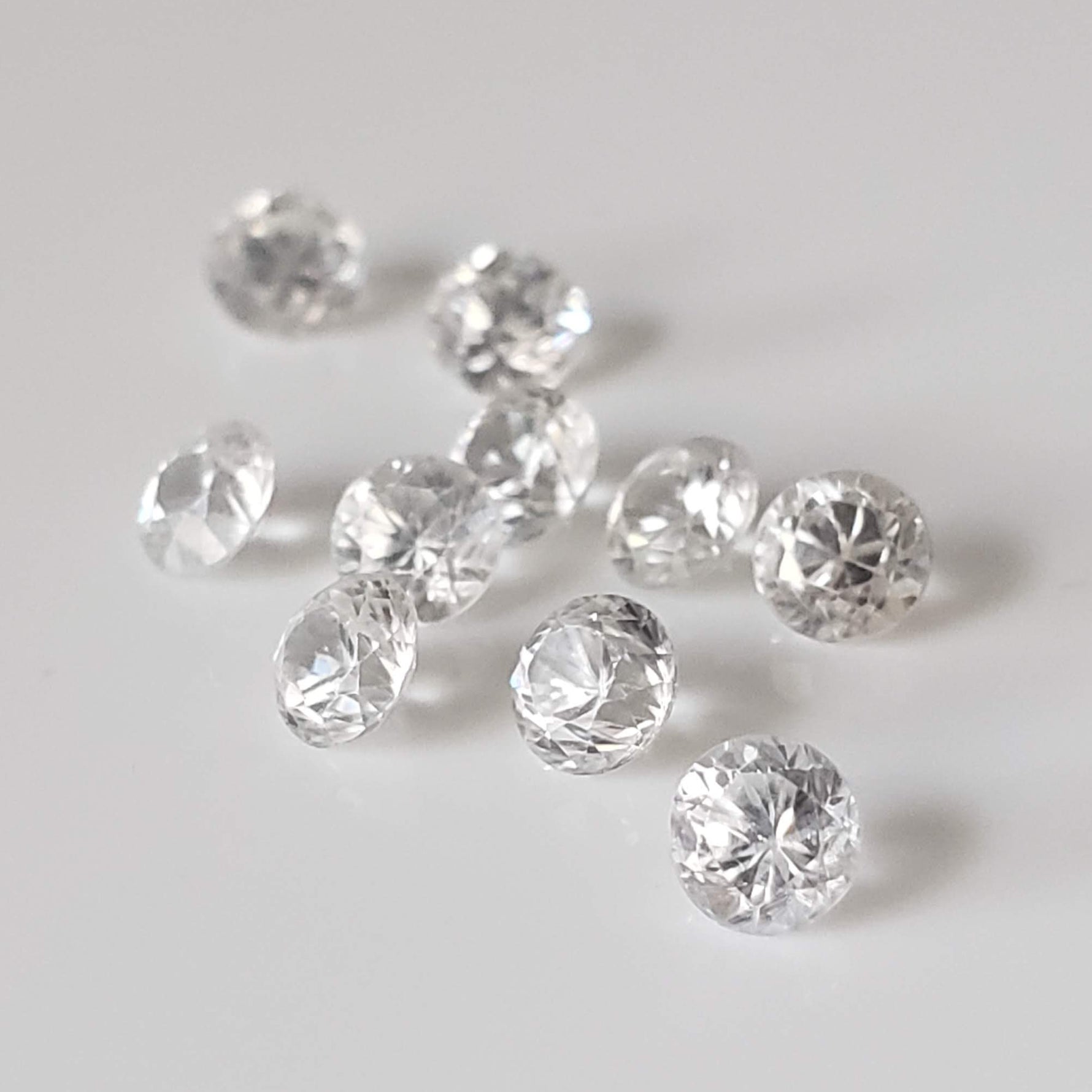  Zircon | 10 Piece Lot | Round Diamond Cut | White | 3.2mm 2.47tcw | Cambodia 3