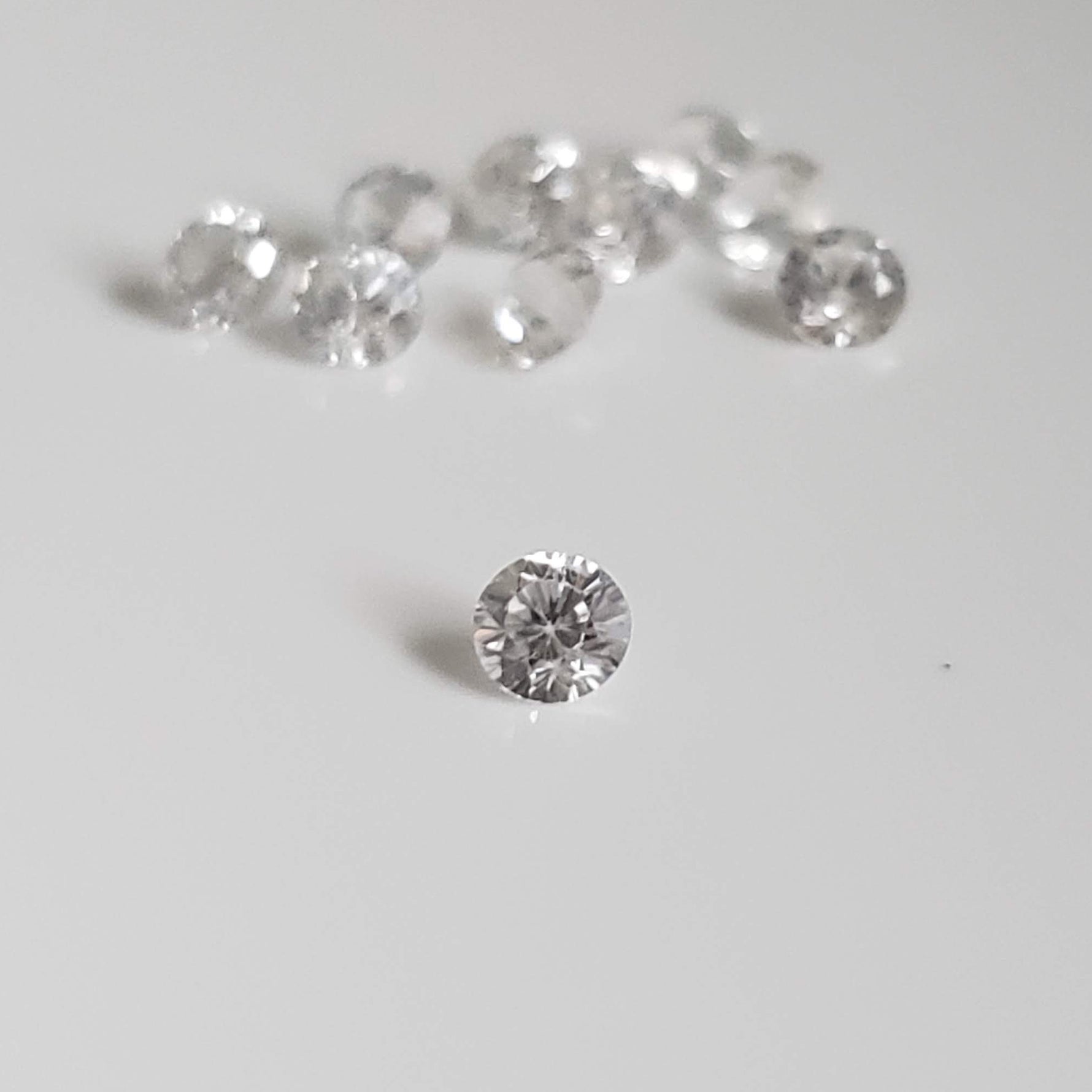  Zircon | 10 Piece Lot | Round Diamond Cut | White | 3.2mm 2.4tcw | Cambodia 4