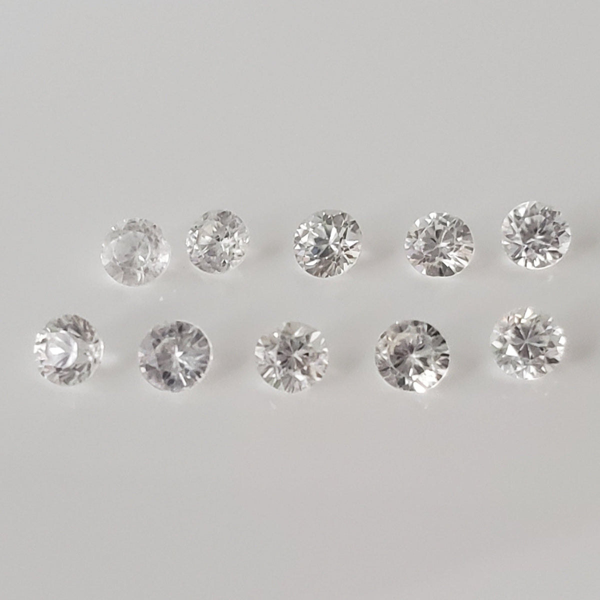  Zircon | 10 Piece Lot | Round Diamond Cut | White | 3.2mm | Cambodia 4