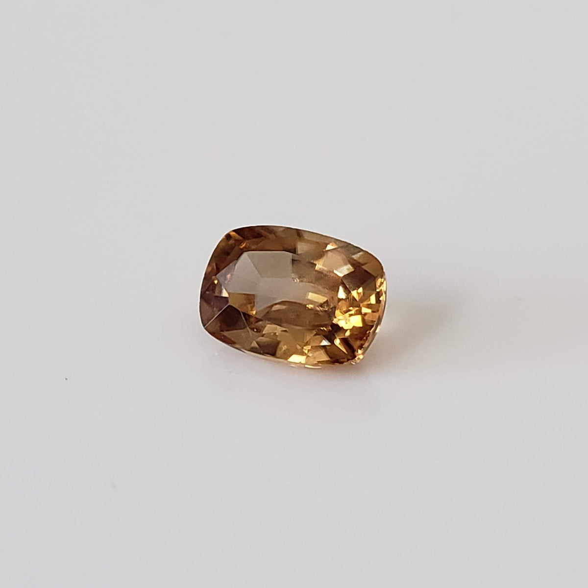  Zircon | Antique Cut | Golden | 7x5mm 3