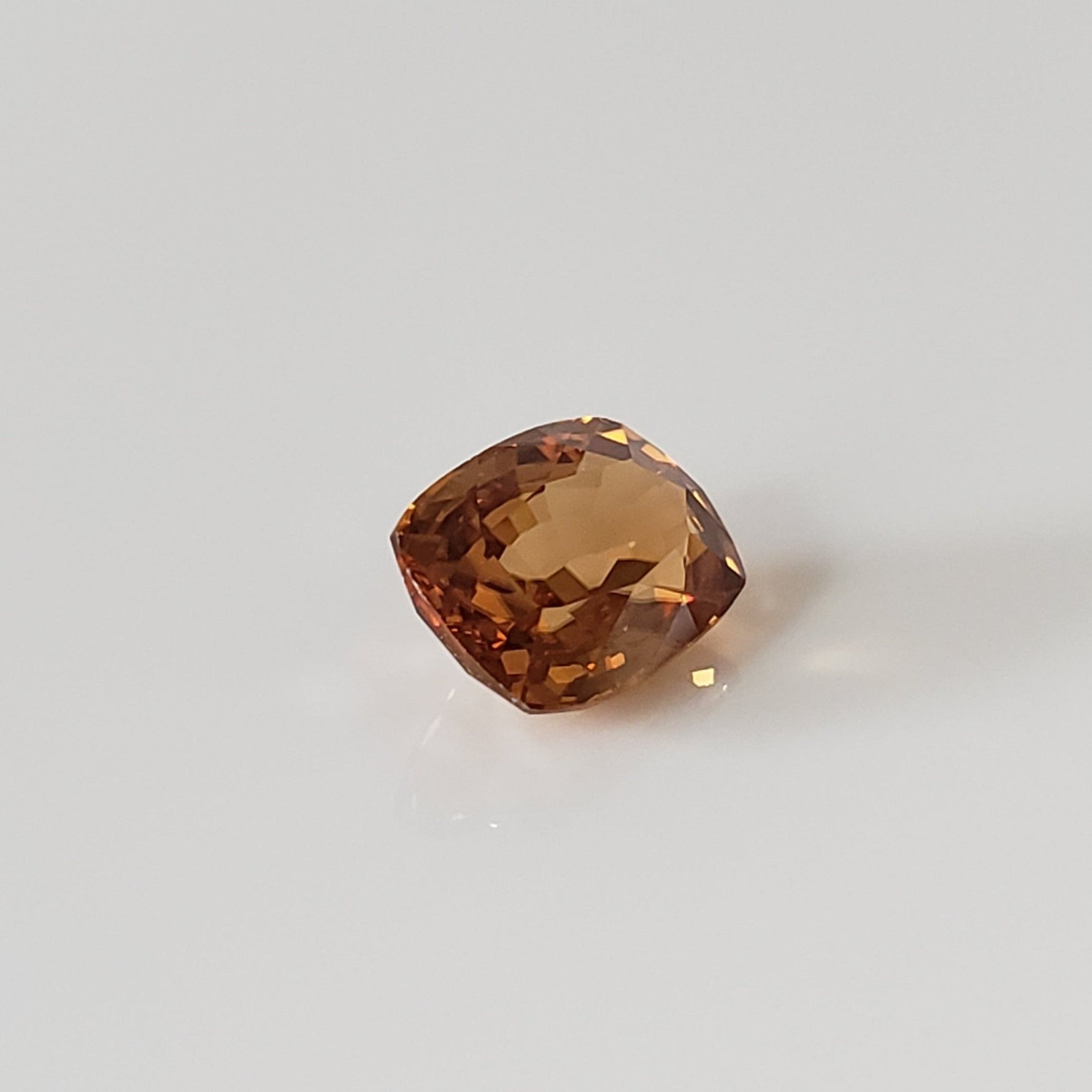  Zircon | Antique Cut | Golden | 8x6mm | Cambodia 1