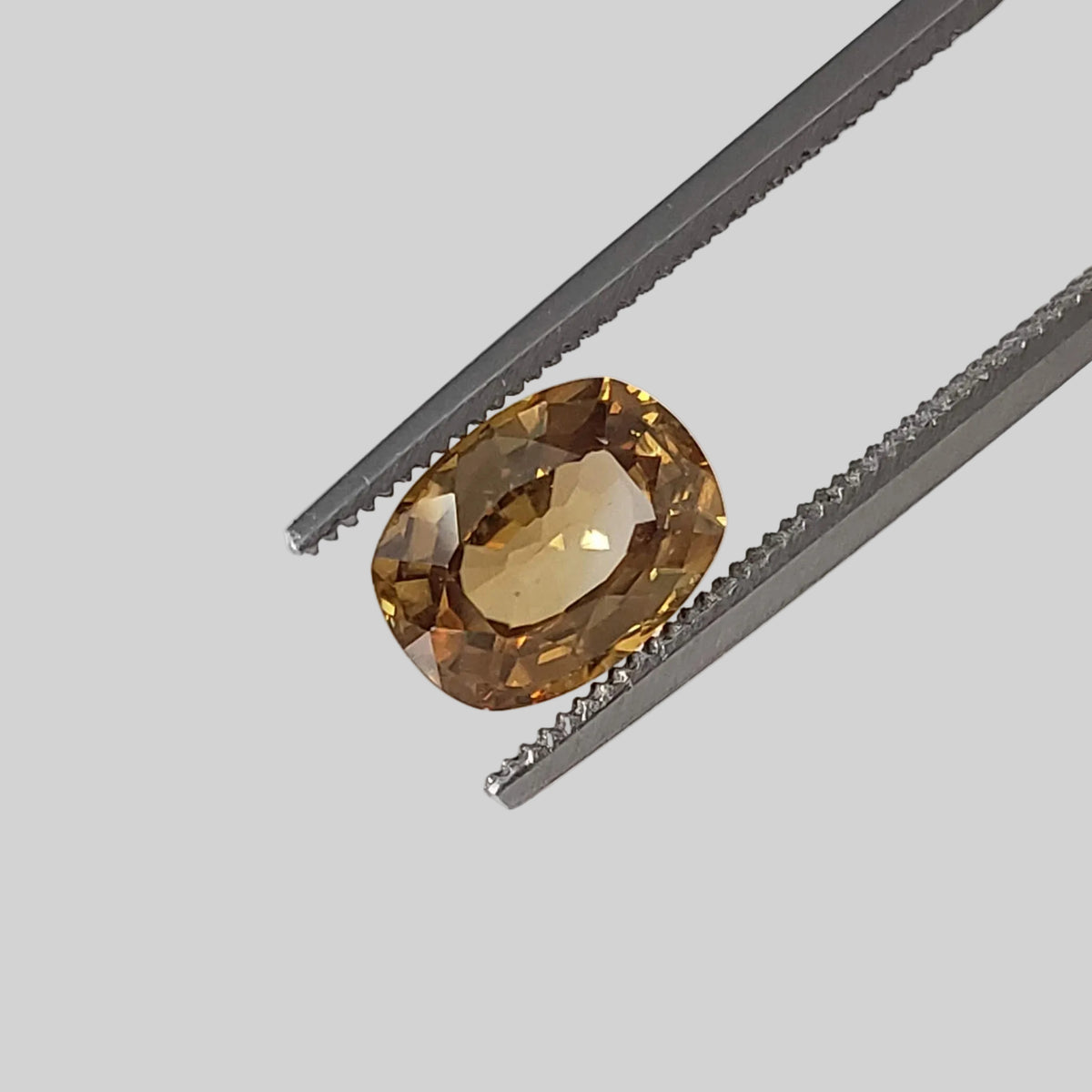  Zircon | Antique Cut | Yellow | 8x6mm | Cambodia 