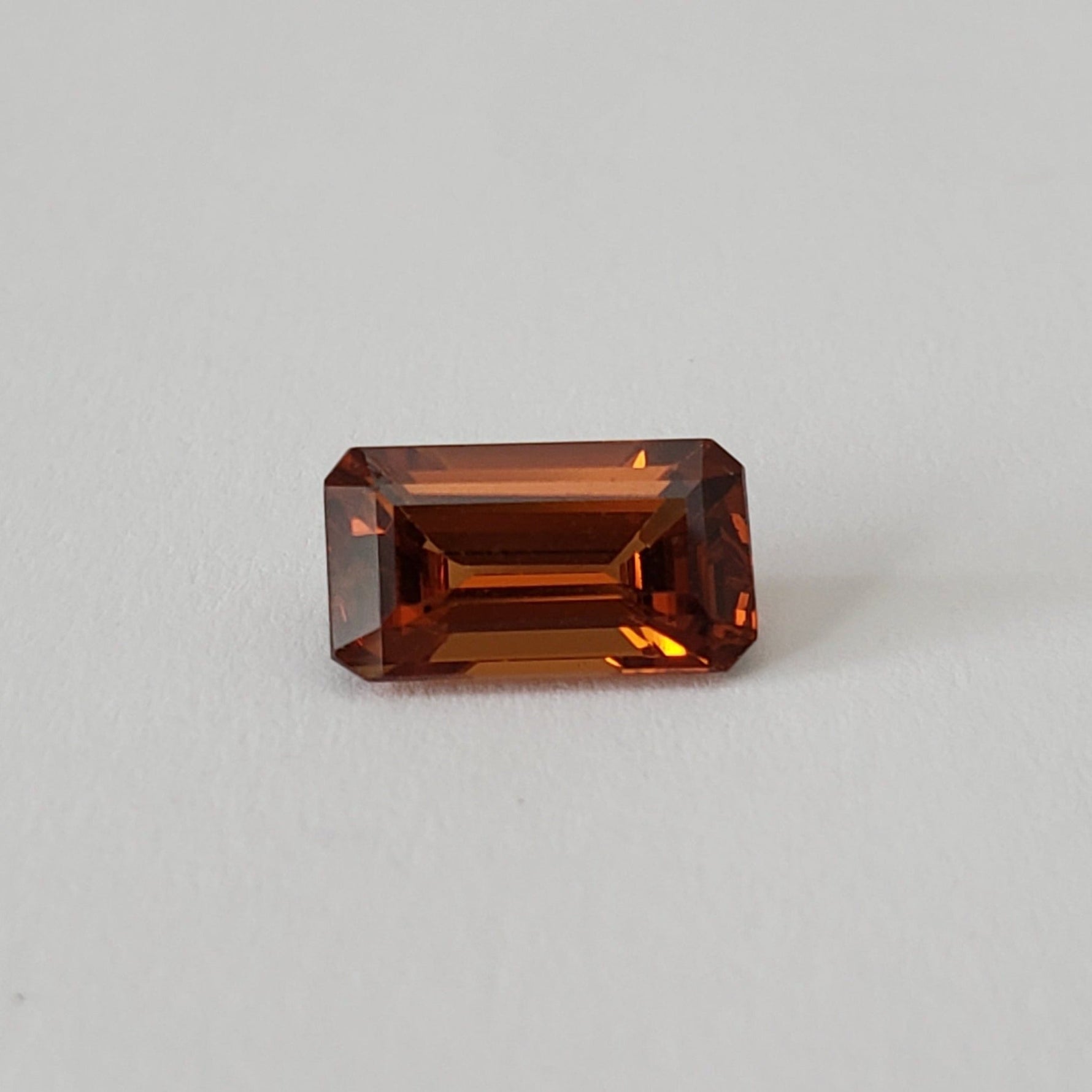  Zircon | Octagon Cut | Orange | 10.5x6.0mm 3.6ct 1