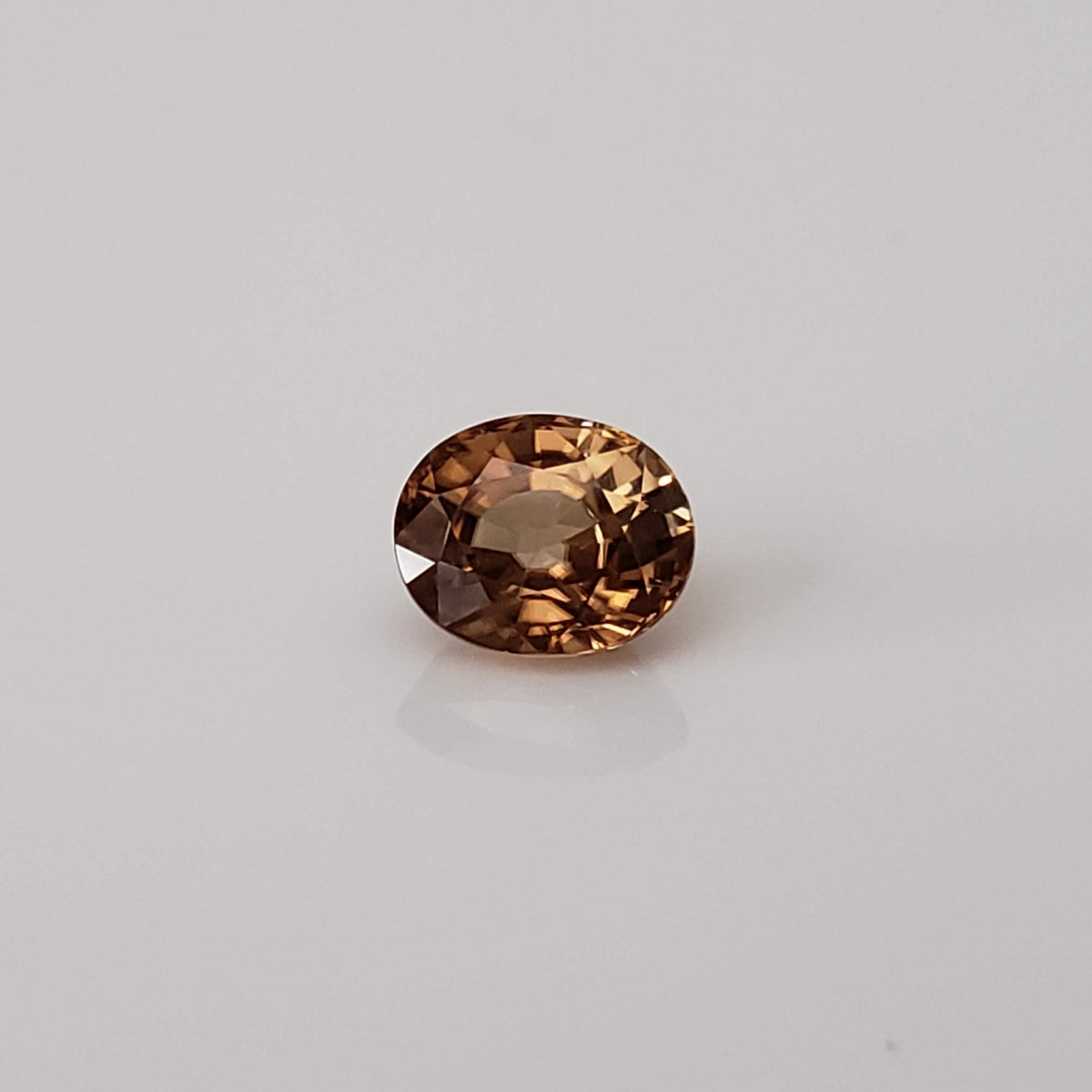  Zircon | Oval Cut | Golden | Natural | 7x5.7mm 1.74ct | Cambodia 2