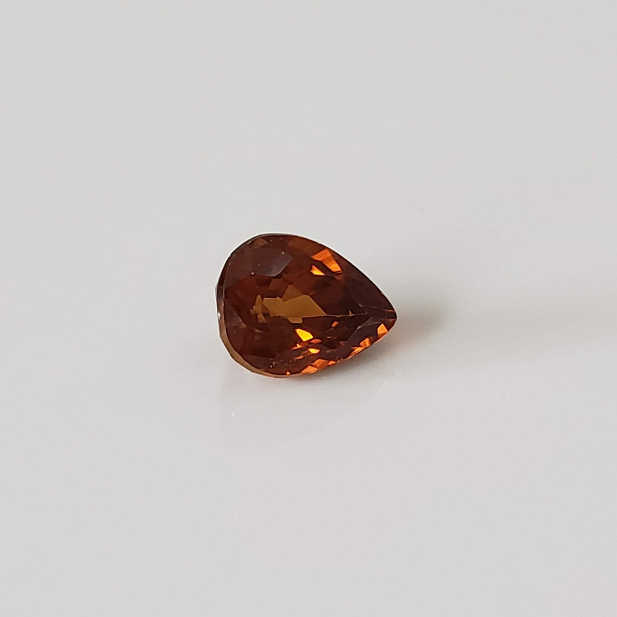  Zircon | Pear Shape Cut | Golden | 6.4x4.7mm, 1.05ct 