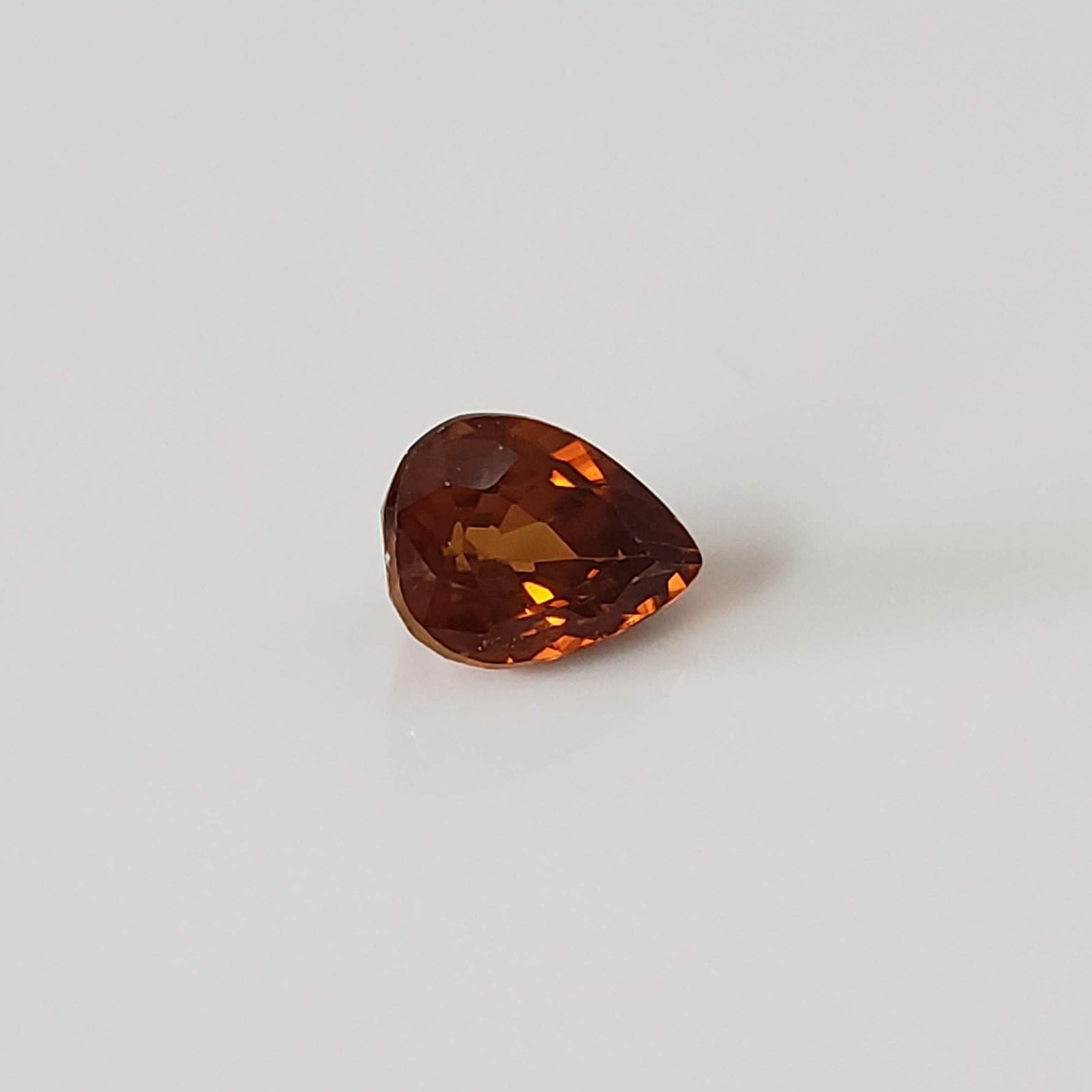  Zircon | Pear Shape Cut | Golden | 6.4x4.7mm, 1.05ct 