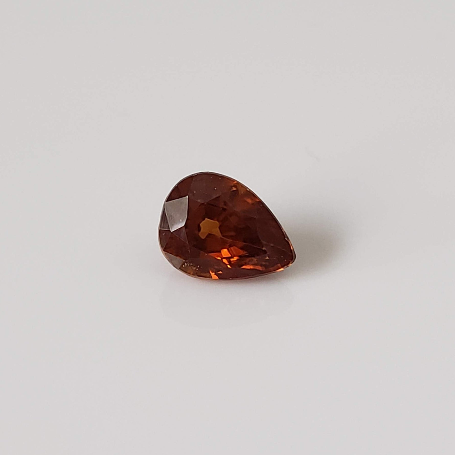  Zircon | Pear Shape Cut | Golden | 6.4x4.7mm, 1.05ct 1