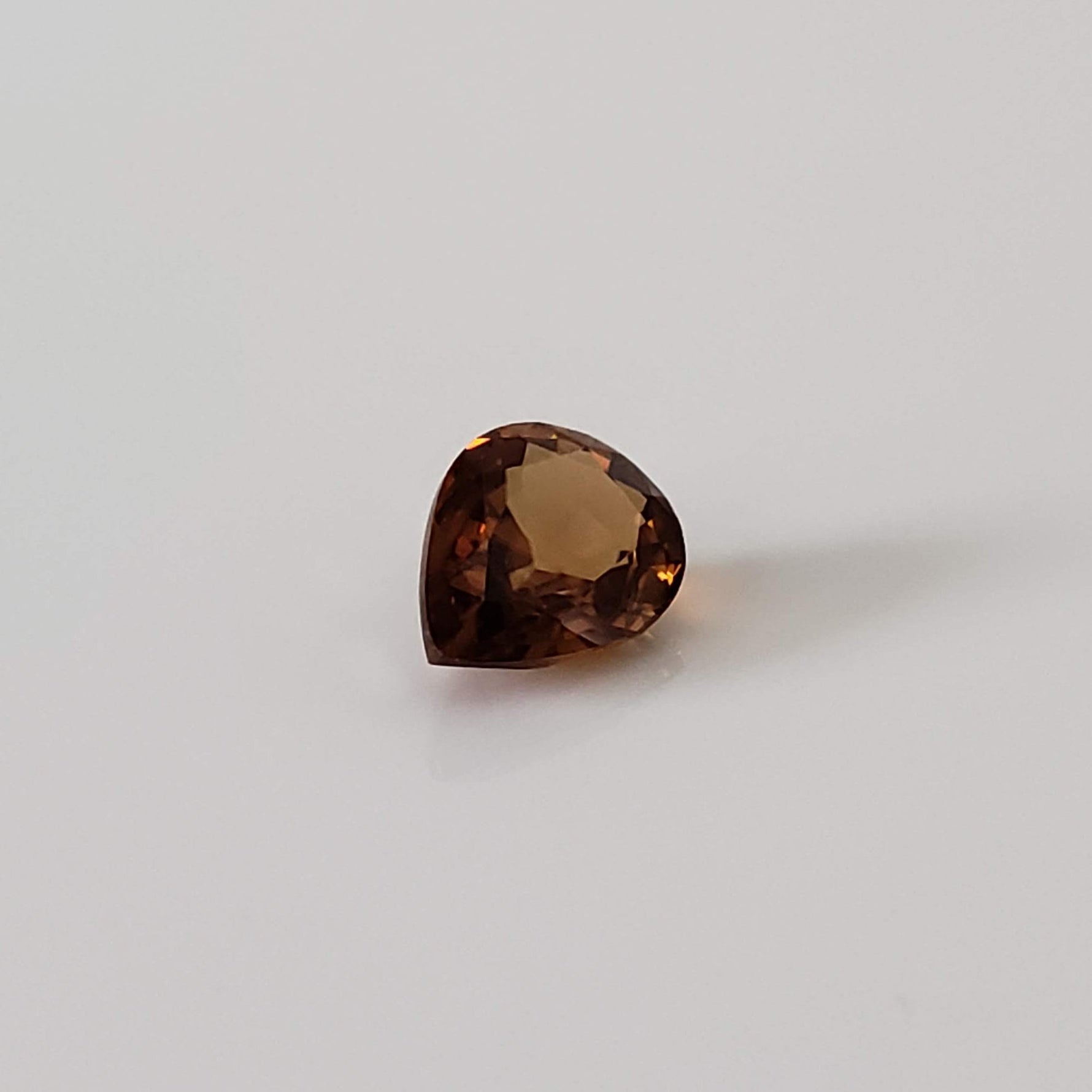  Zircon | Pear Shape Cut | Golden | 8x6mm 1.6ct | Cambodia 3
