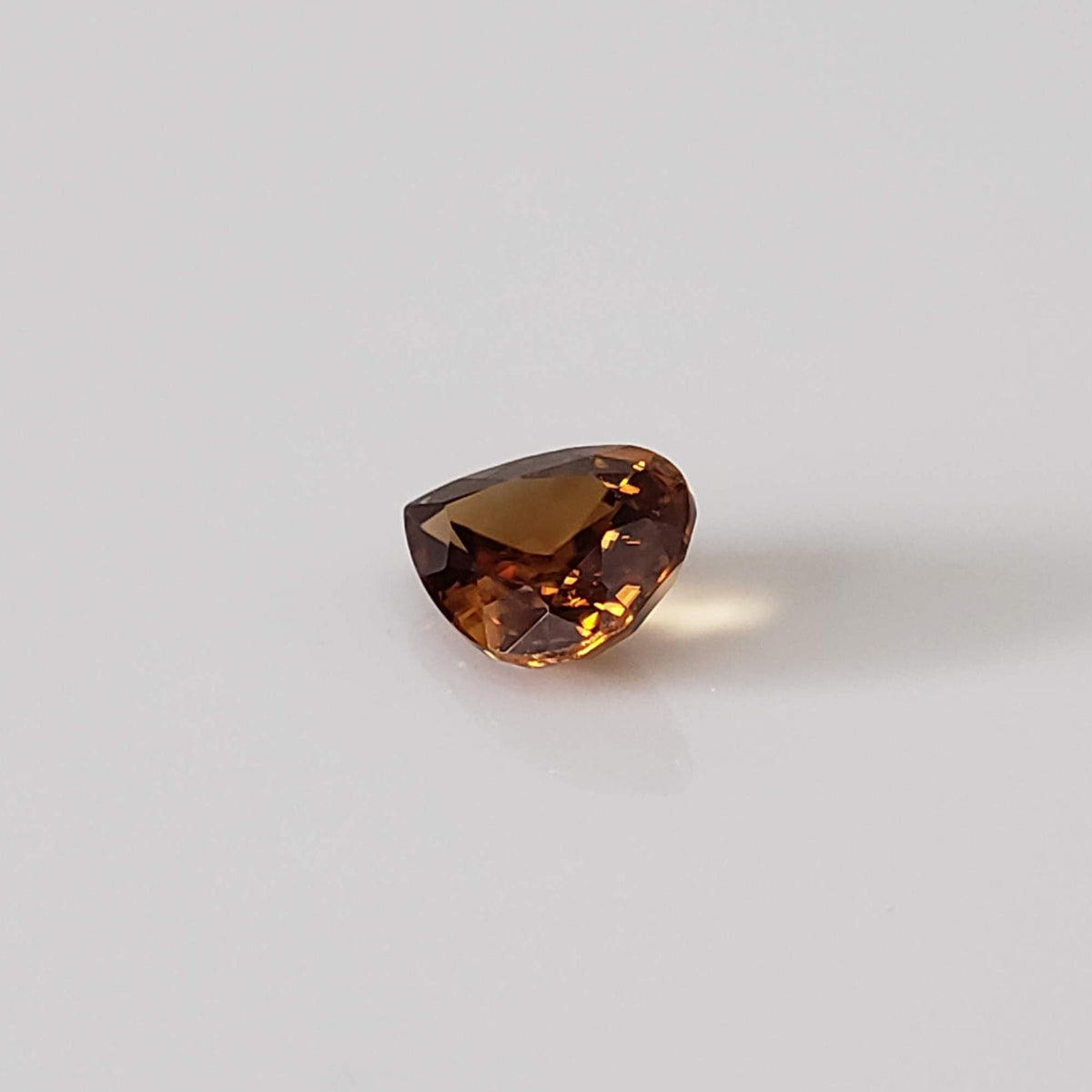 Zircon | Pear Shape Cut | Golden | 8x6mm 1.6ct | Cambodia 4