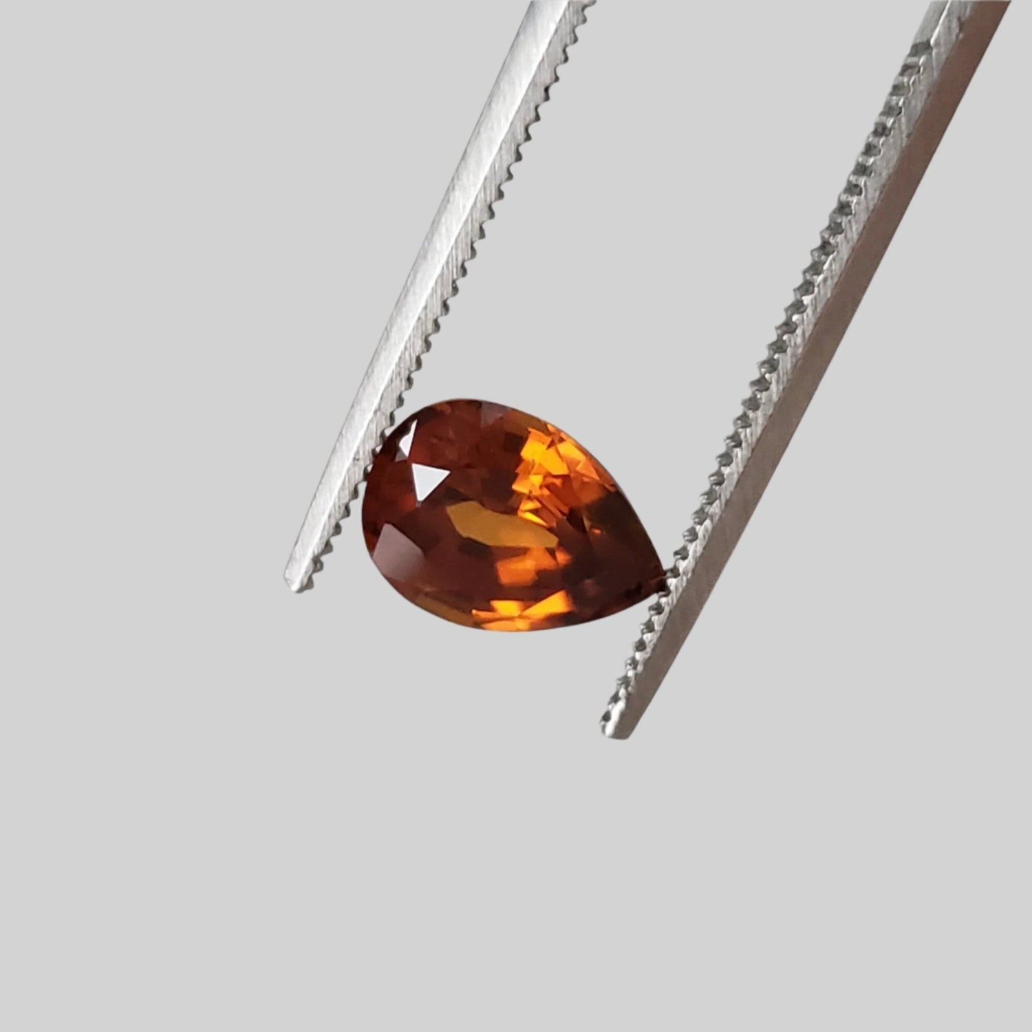  Zircon | Pear Shape Cut | Golden | 8x6mm 1