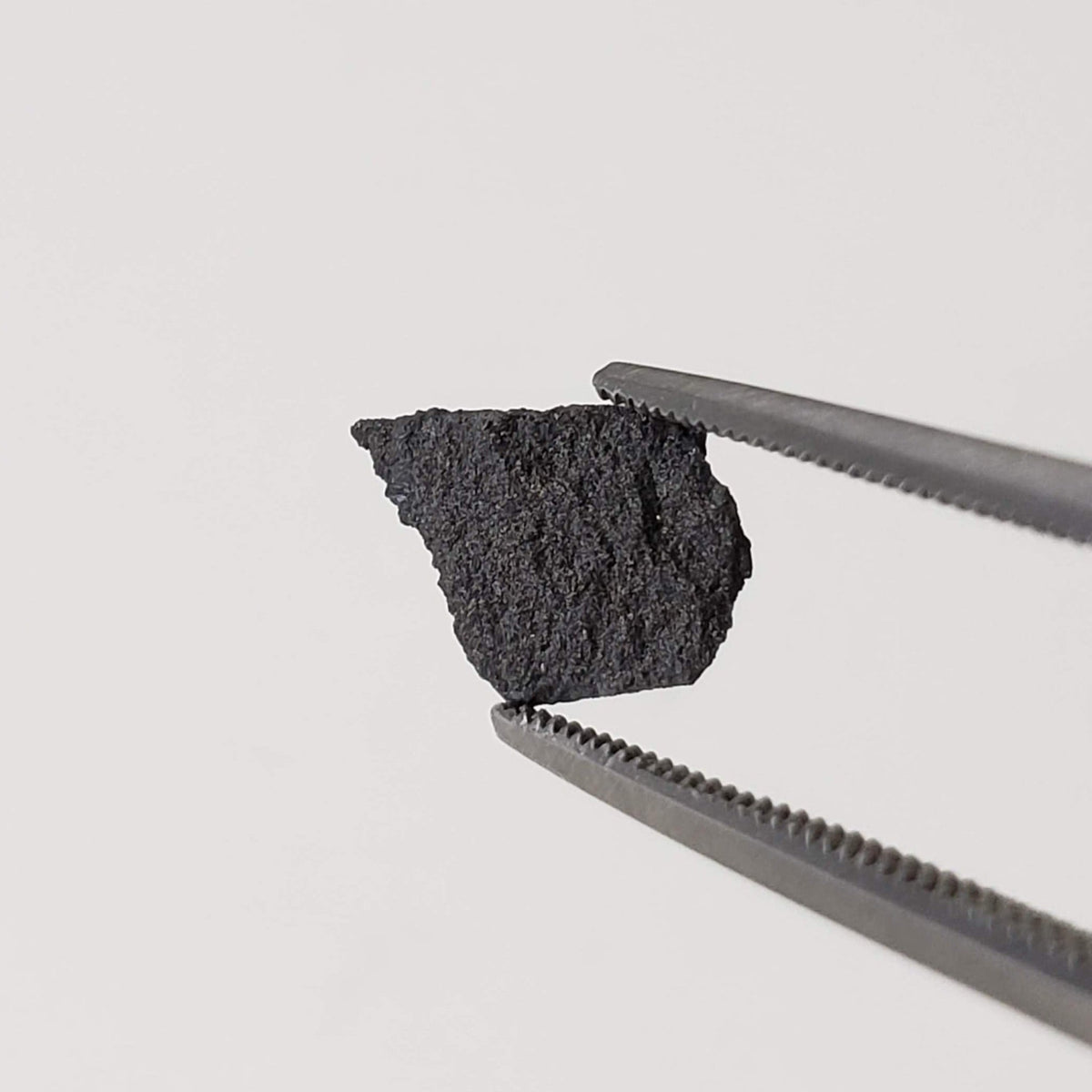 Abee Meteorite | 124 mg | Fragment | Rare Enstatite | EH4 Class | Observed Fall 1952 Canada
