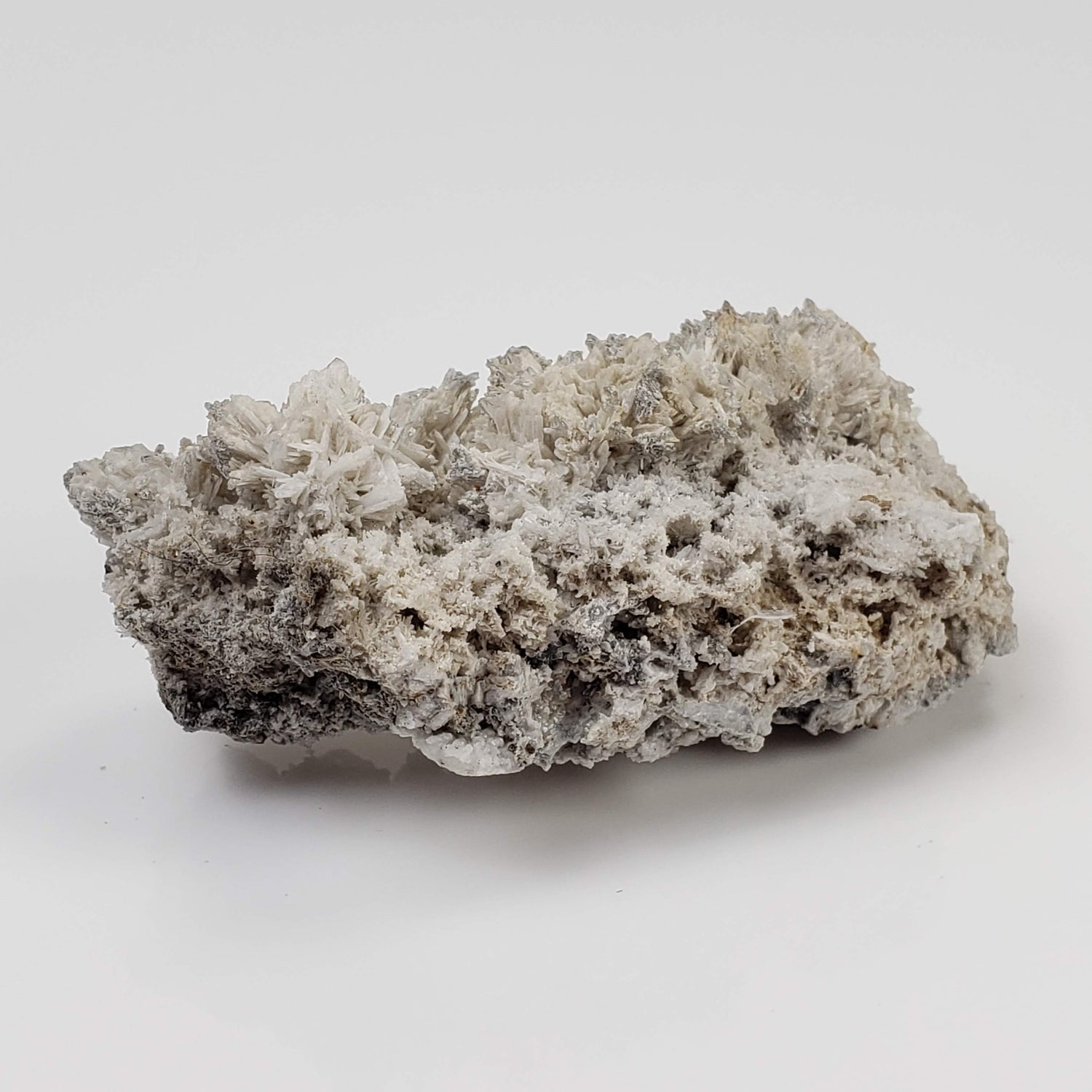 Albite Crystal Cluster | 49 gr | Mont St - Hilaire, Quebec, Canada 2