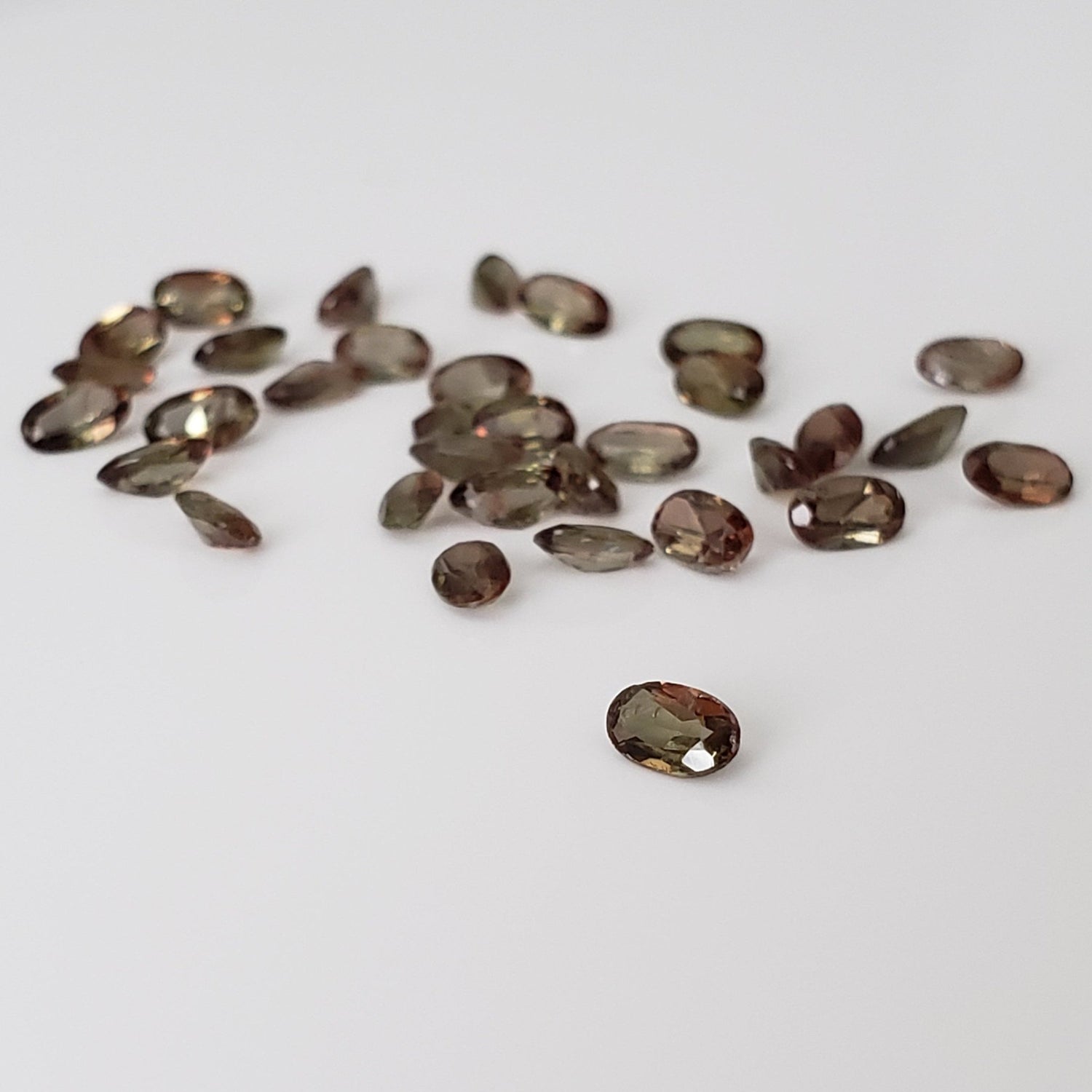 Andalusite | Oval Cut | Green Red | 5x3mm | Brasil 2