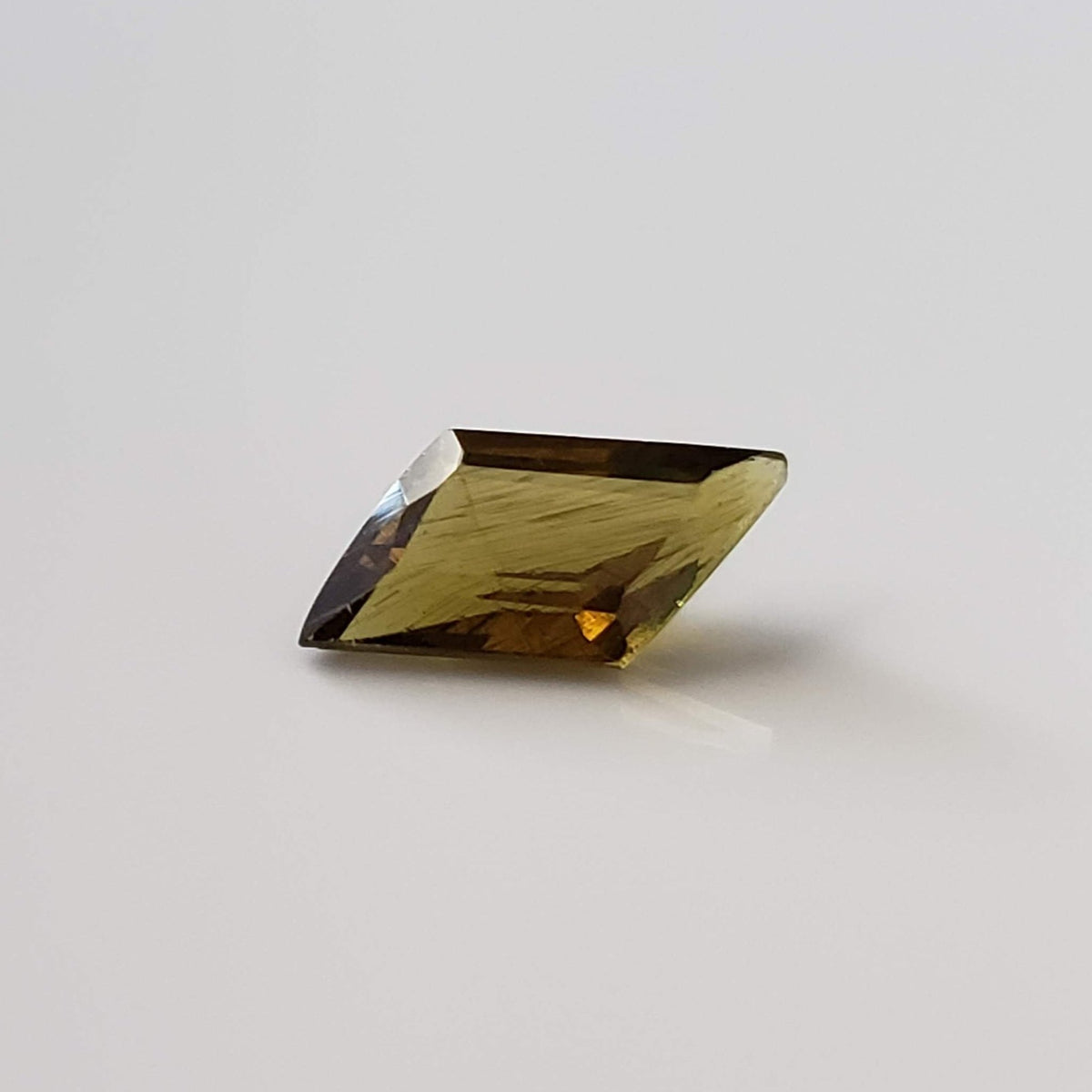 Apatite (Olive) | Lozenge Cut | Honey Green | 13.7x6.3mm 2.2ct 3