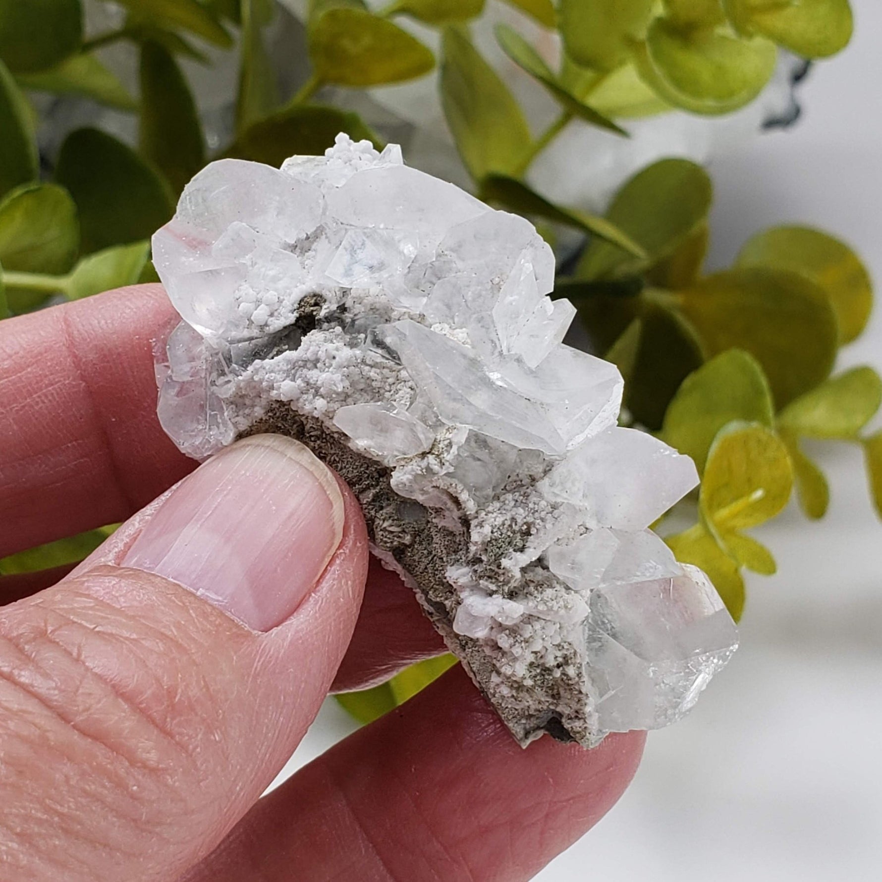 Calcite on Snowy Quartz Cluster | 21.2 gr | Xianhualing, Hunan Province, China | Canagem.com