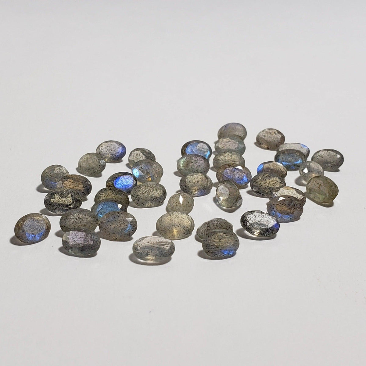 Labradorite | Faceted Oval Cut | Natural Gray Rainbow | 7x5mm 6