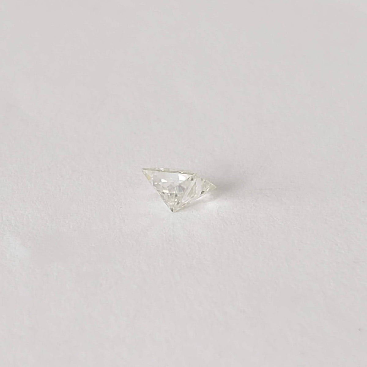 Moissanite | Square Cut | White | 3.9mm