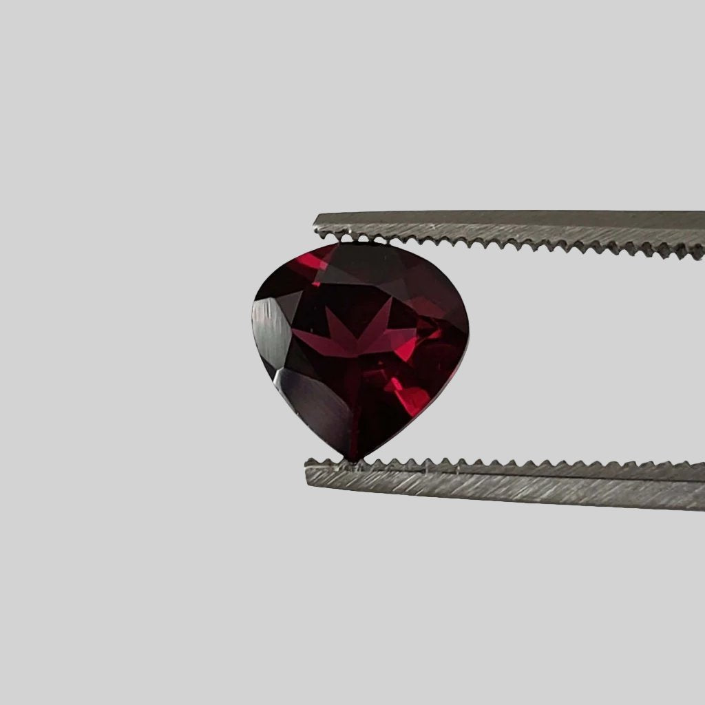  Rhodolite Garnet | Untreated Garnet | Pear Shape Cut | Reddish Purple | 7mm 