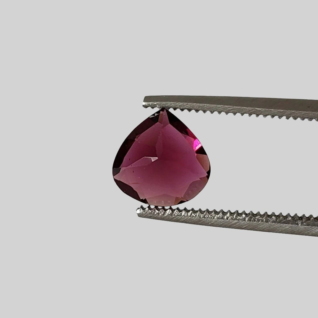  Rhodolite Garnet | Untreated Garnet | Pear Shape Cut | Reddish Purple | 7mm 