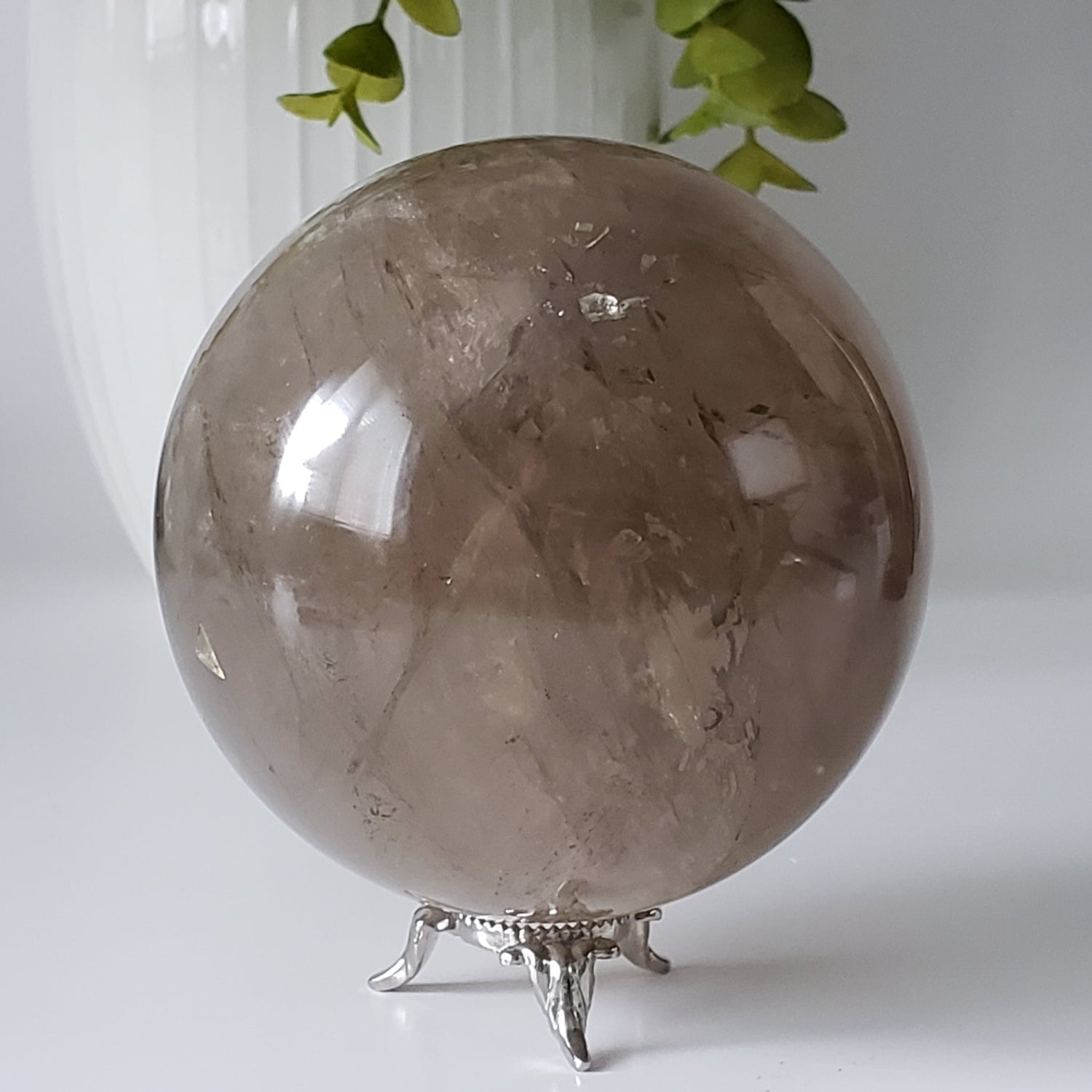 Sphère de quartz fumé | 101 mm 4 pouces | 1270 grammes | Brésil