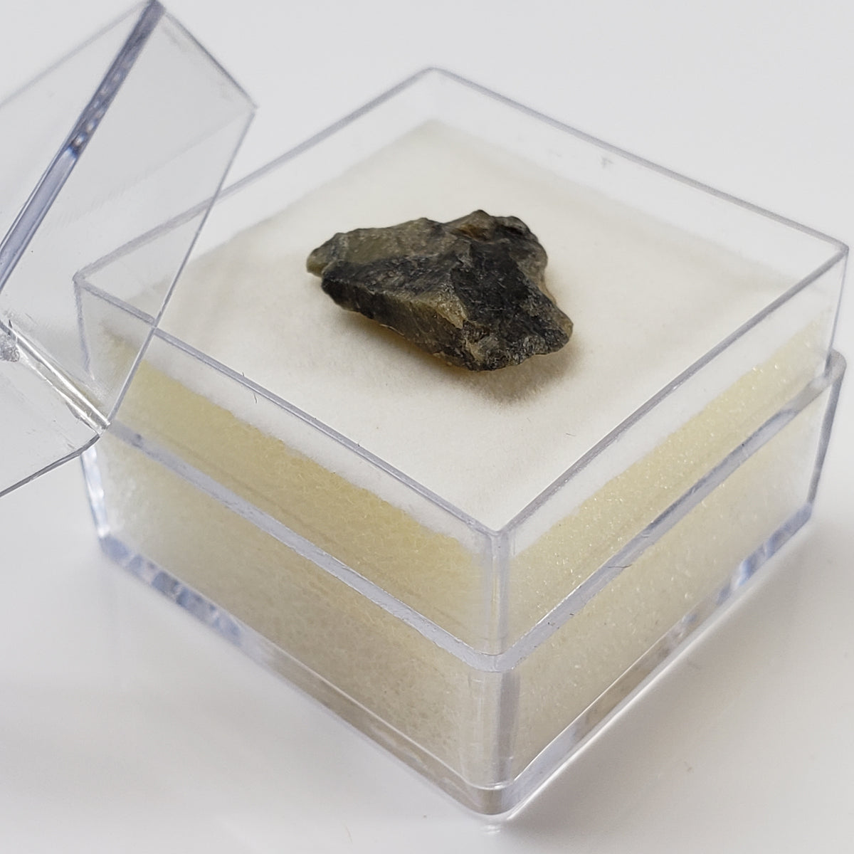 Tatahouine Green Meteorite | 0.67 Grams | Individual | Diogenite | 1931 Rare Observed Fall, Tunisia