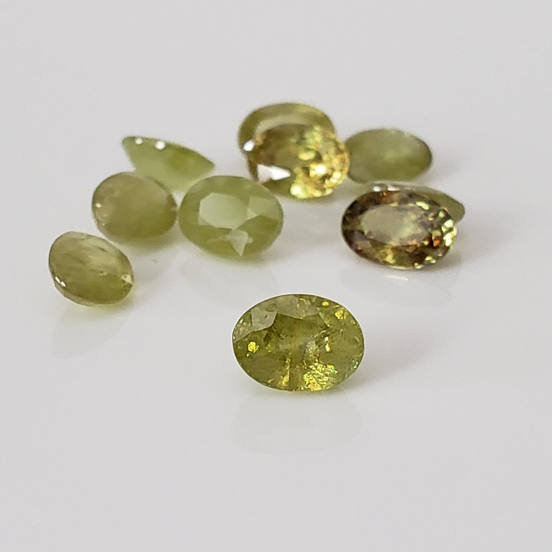  Sphene | Oval Cut | Lime Green | 7x5mm 