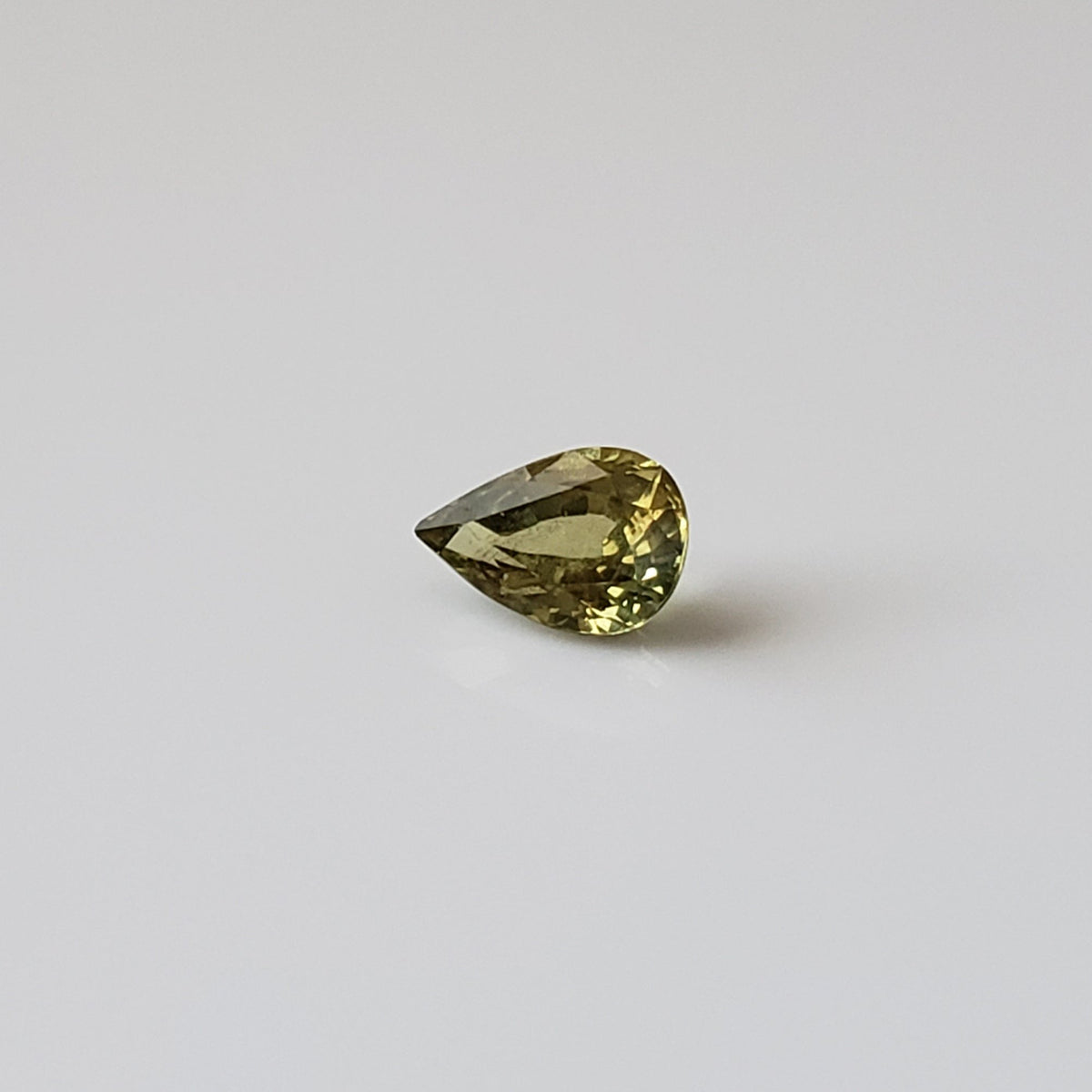  Sapphire | Unheated Mogok | Pear Shape Cut | Lime Green | 6.6x4.5mm 0.78ct | Myanmar 