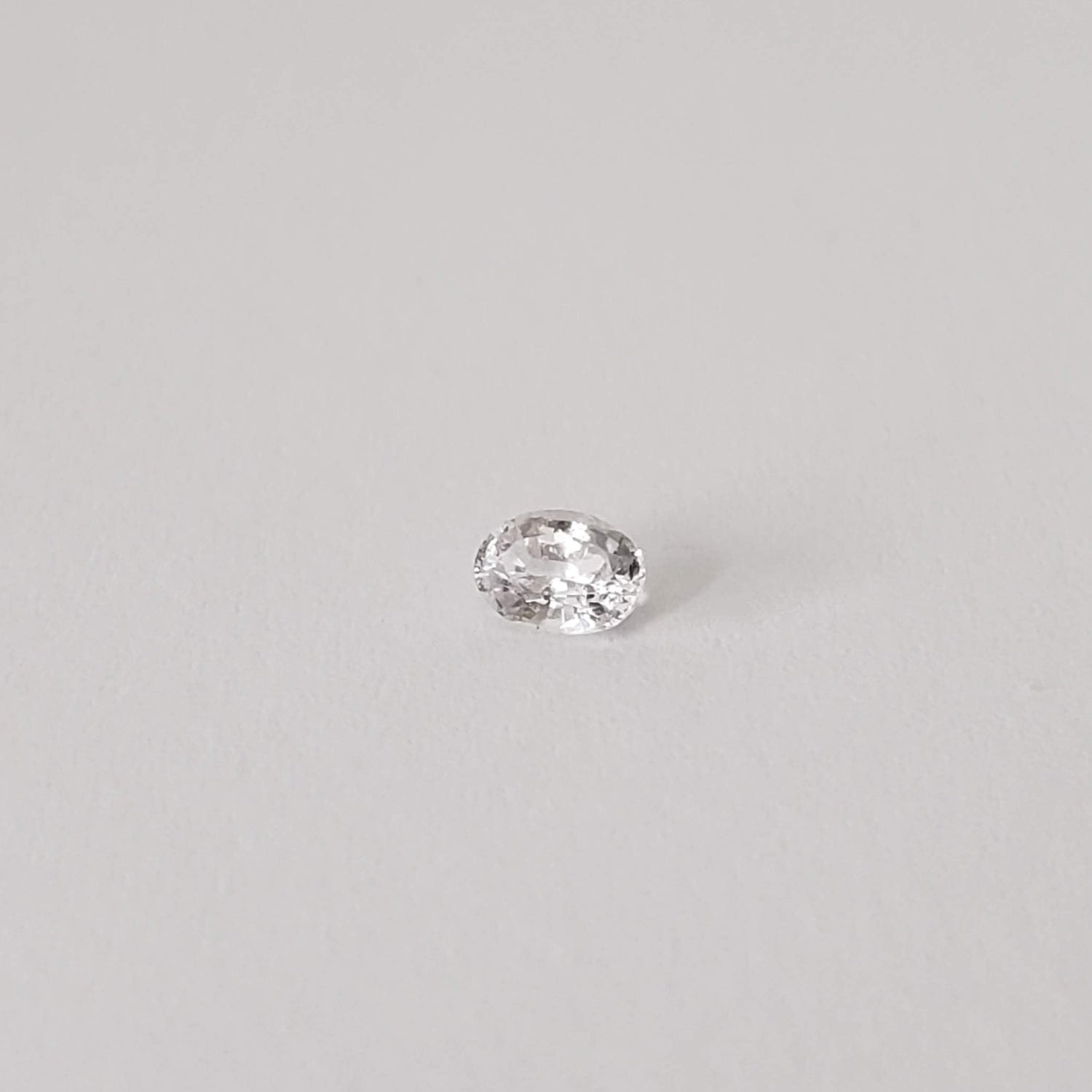 Sapphire | Oval Cut | White | 4x3mm