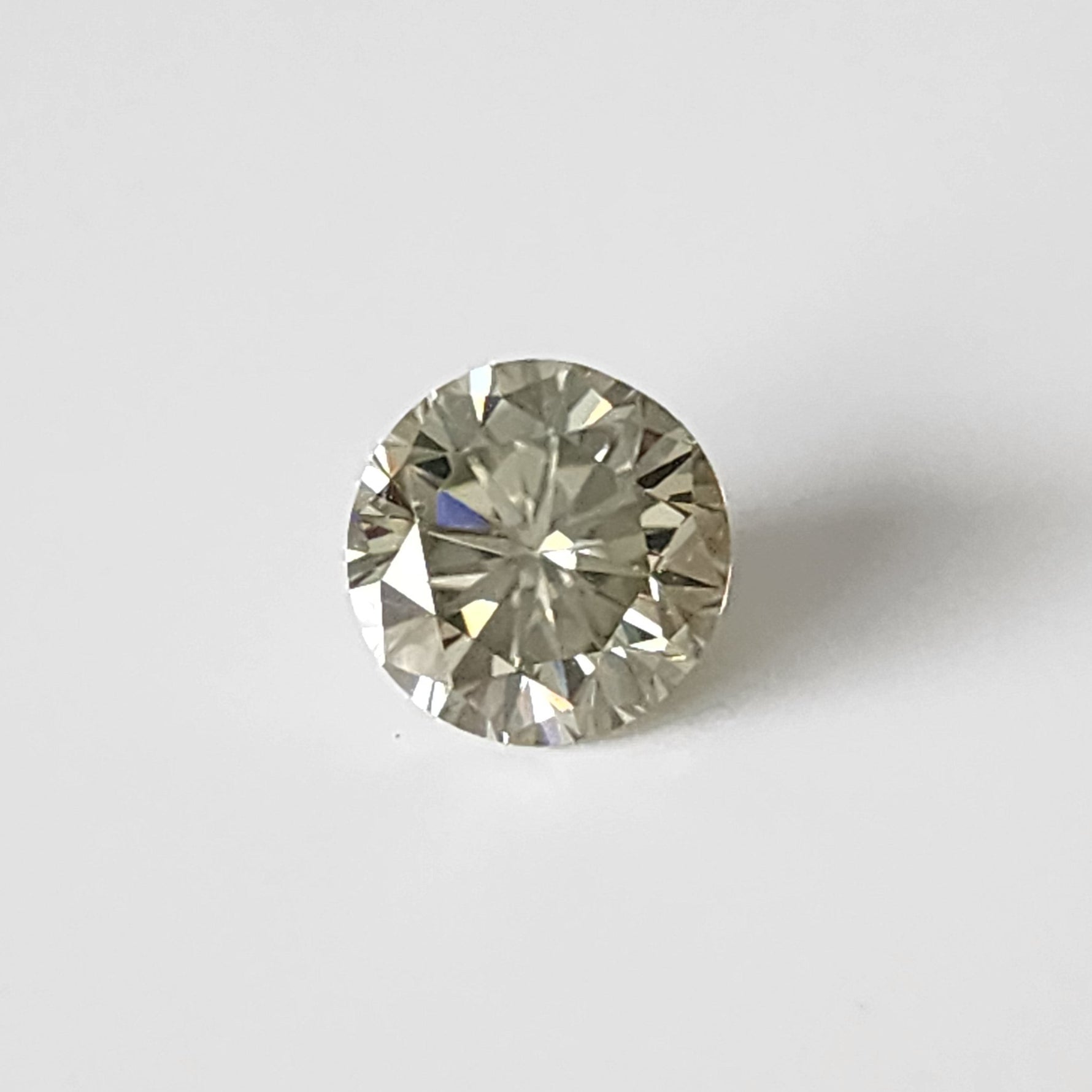 Moissanite | Round Diamond Cut | Pale Yellow | 8.5mm