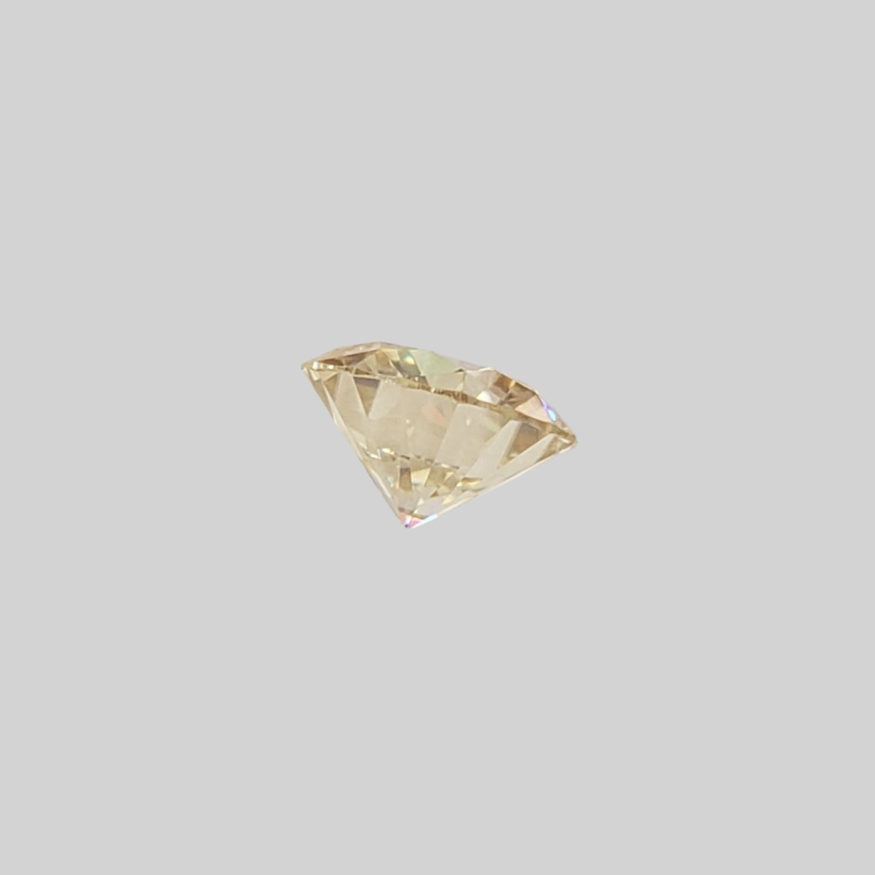  Moissanite | Round Diamond Cut | Pale Yellow | 7mm 