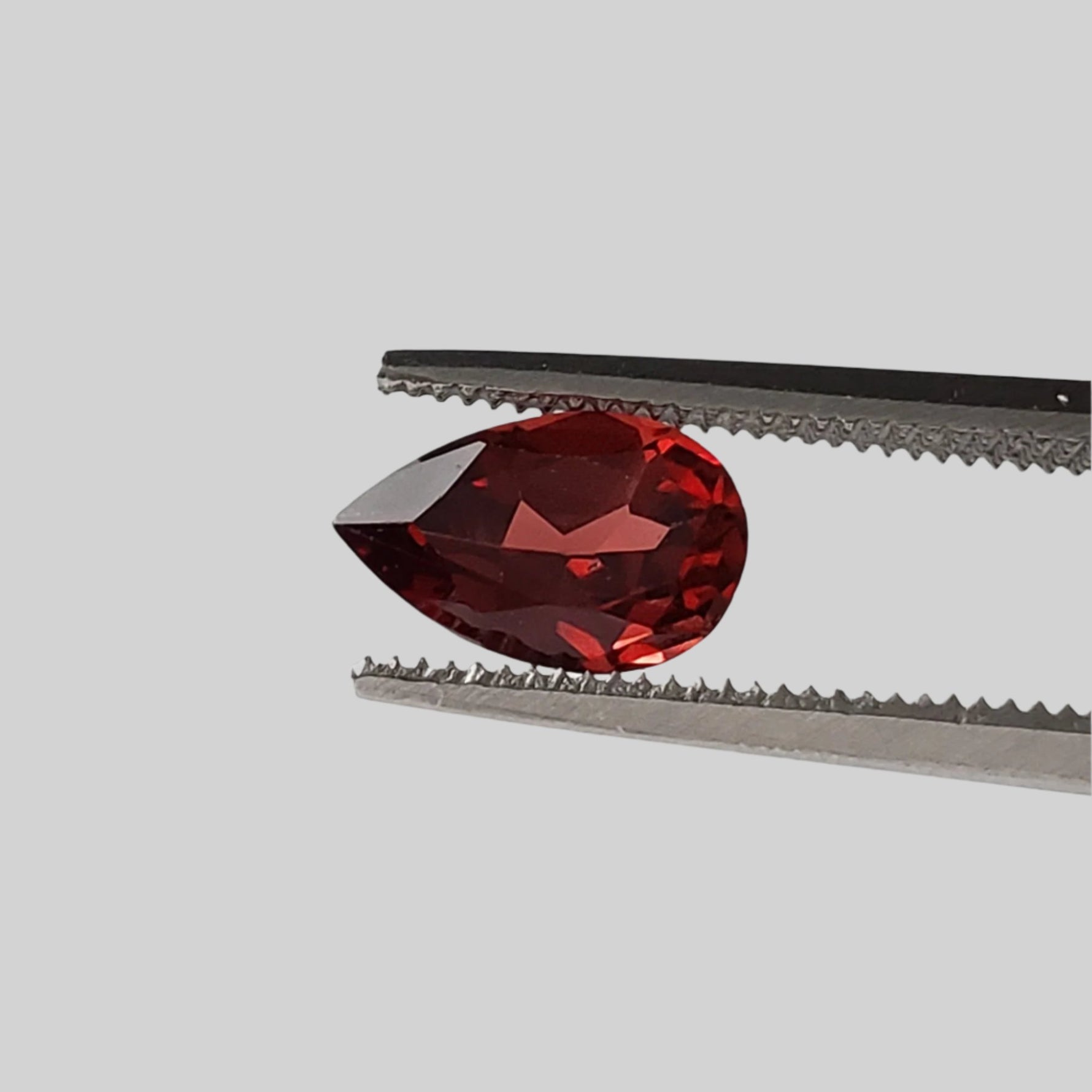   Mozambique Garnet | Pear Shape Cut | Orange Red | 8x5mm 1.1ct 