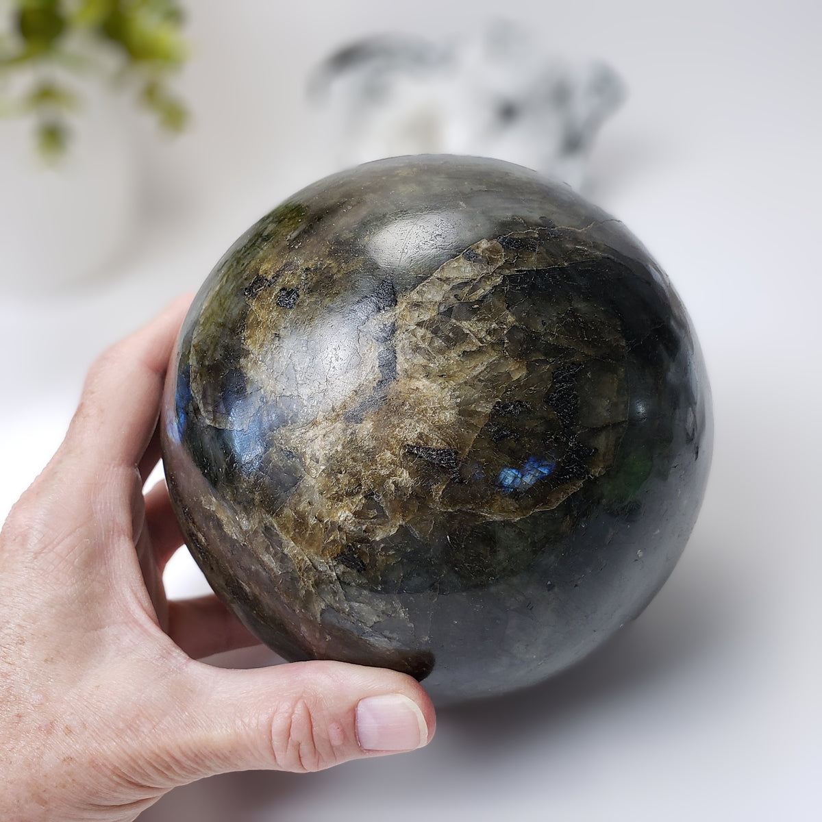 Labradorite Sphere | Natural Gray Rainbow | 4.5 Kg, 10 lbs | 150 mm, 6 in | Madagascar