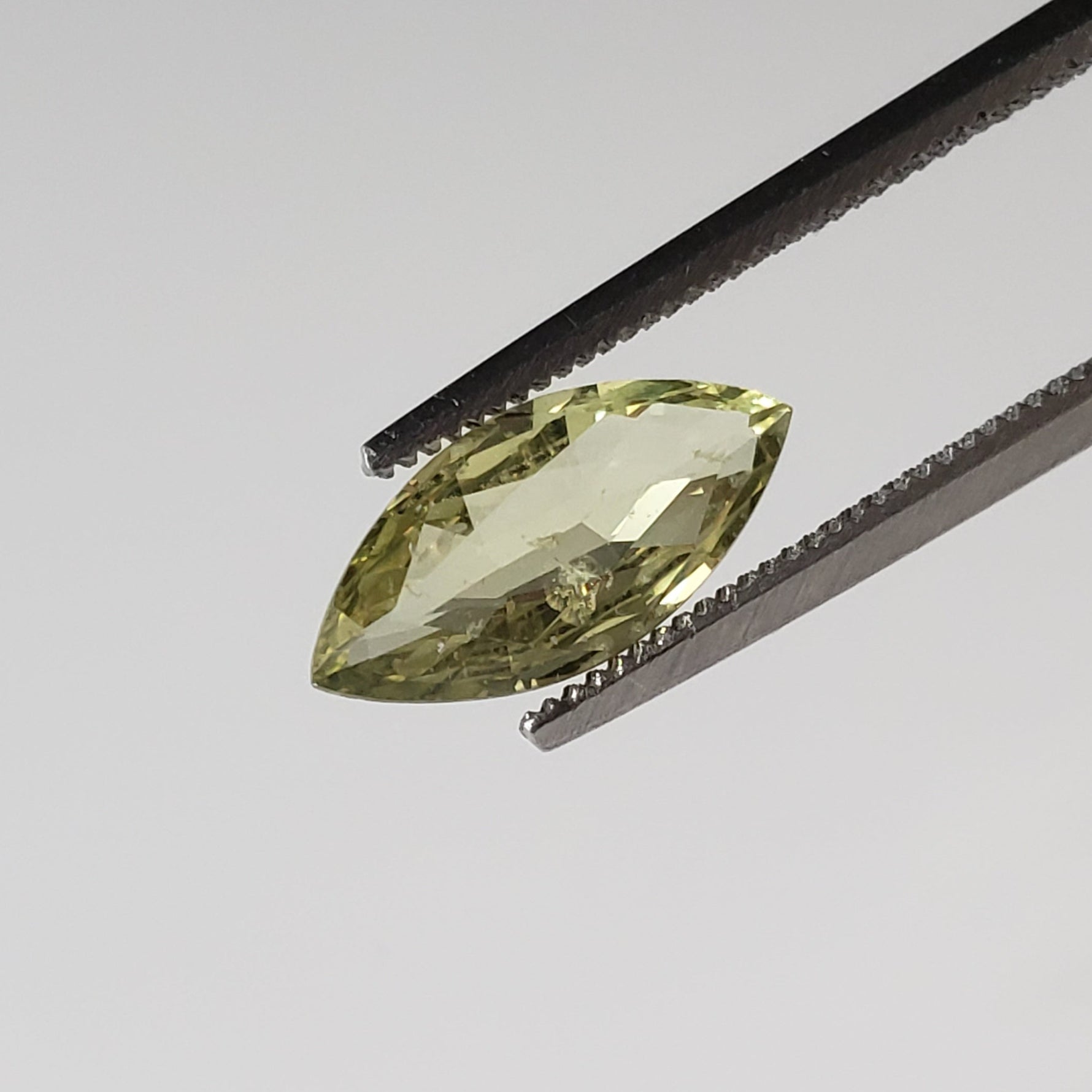 Sapphire | Marquise Cut | Lime Green | 11.2x5.4mm 1.44ct
