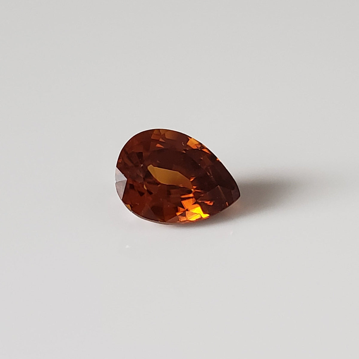   Zircon | Pear Shape Cut | Golden | 8x6mm 