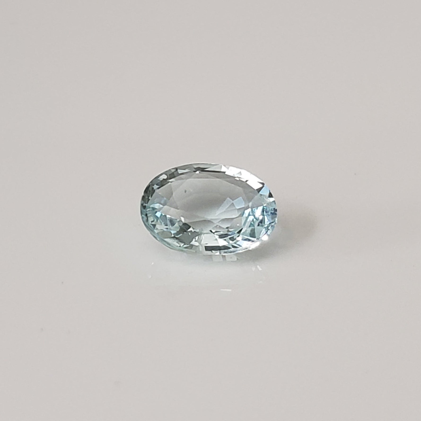 Aquamarine | Oval Cut | Medium Blue | 8x6 mm 1.25ct | Brazil