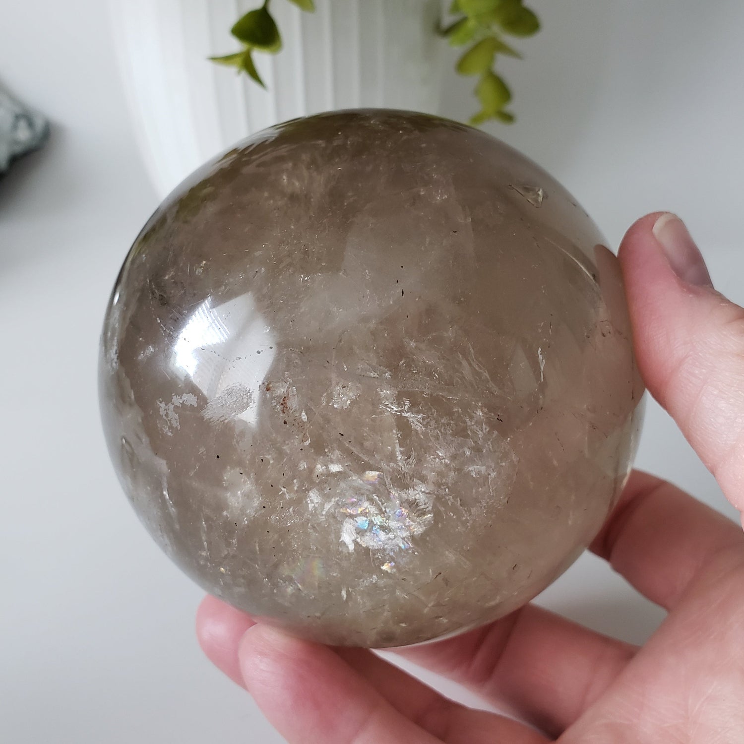 Sphère de quartz fumé | 101 mm 4 pouces | 1270 grammes | Brésil