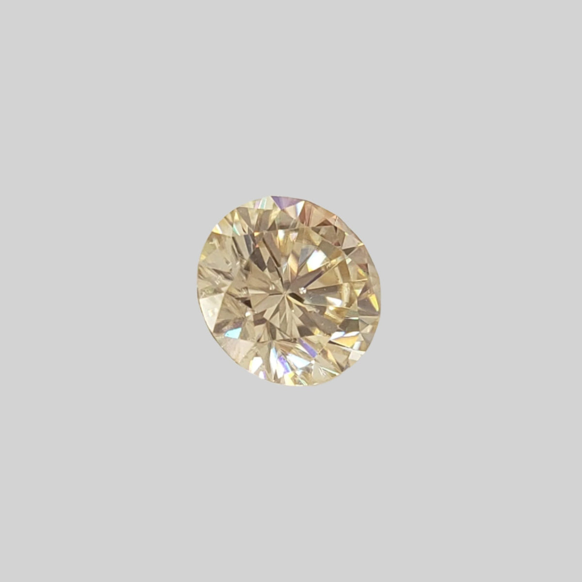  Moissanite | Round Diamond Cut | Pale Yellow | 7mm 