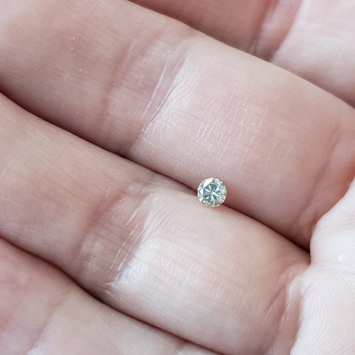  Moissanite | Round Diamond Cut | White | 3.5mm 