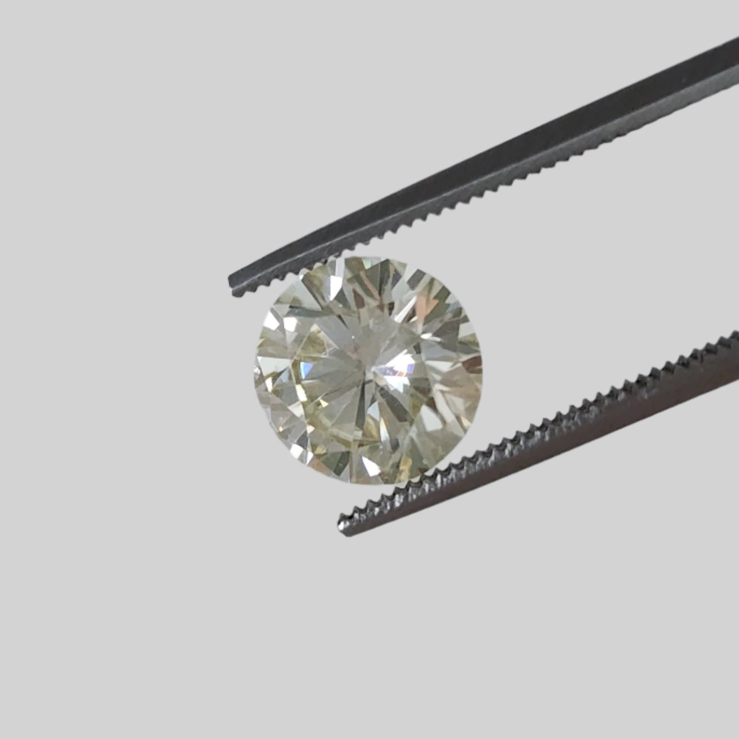 Moissanite | Round Diamond Cut | Pale Yellow | 8.0mm