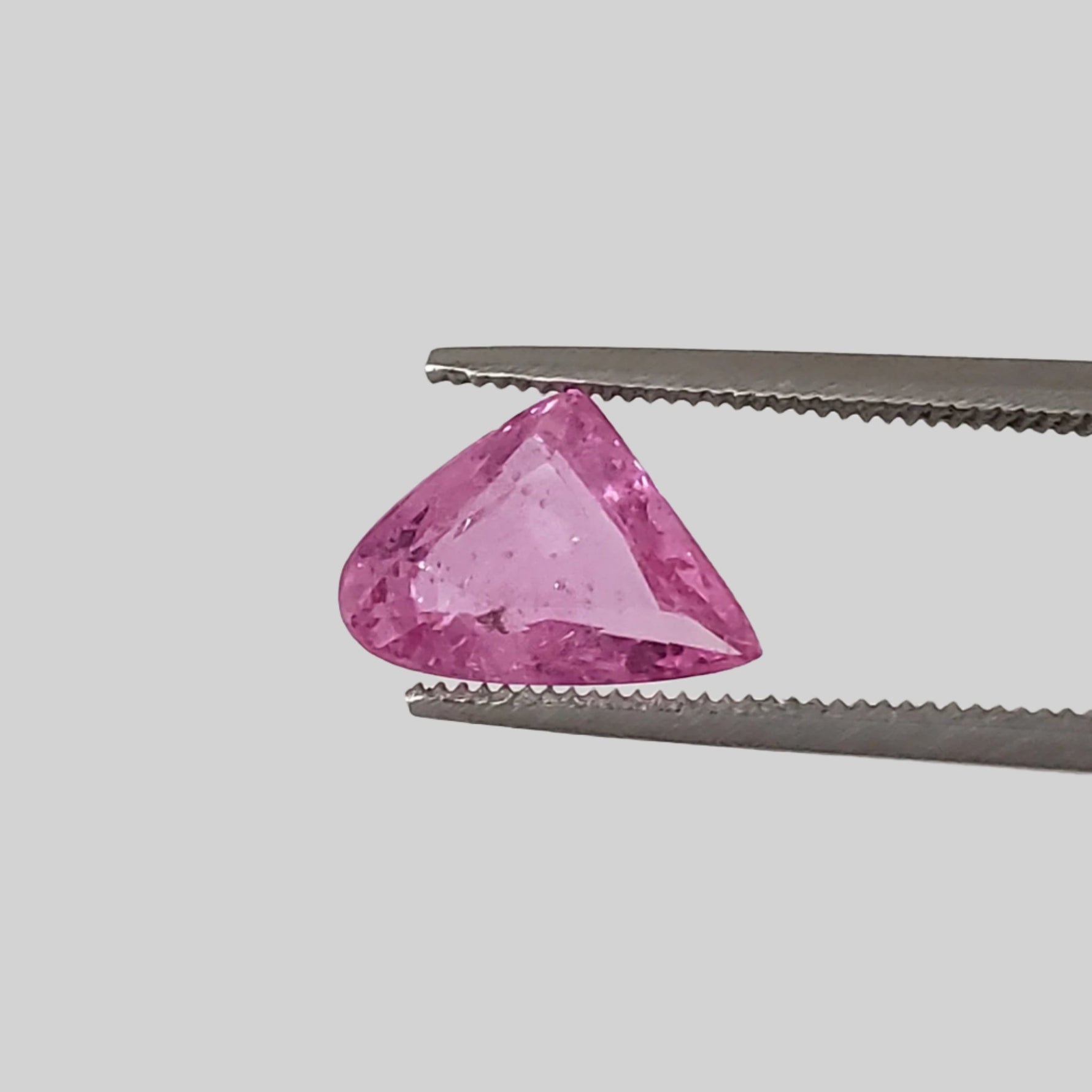 D - Sapphire | Freeform Cut | Pink | 10.5x7.3mm 2.1ct