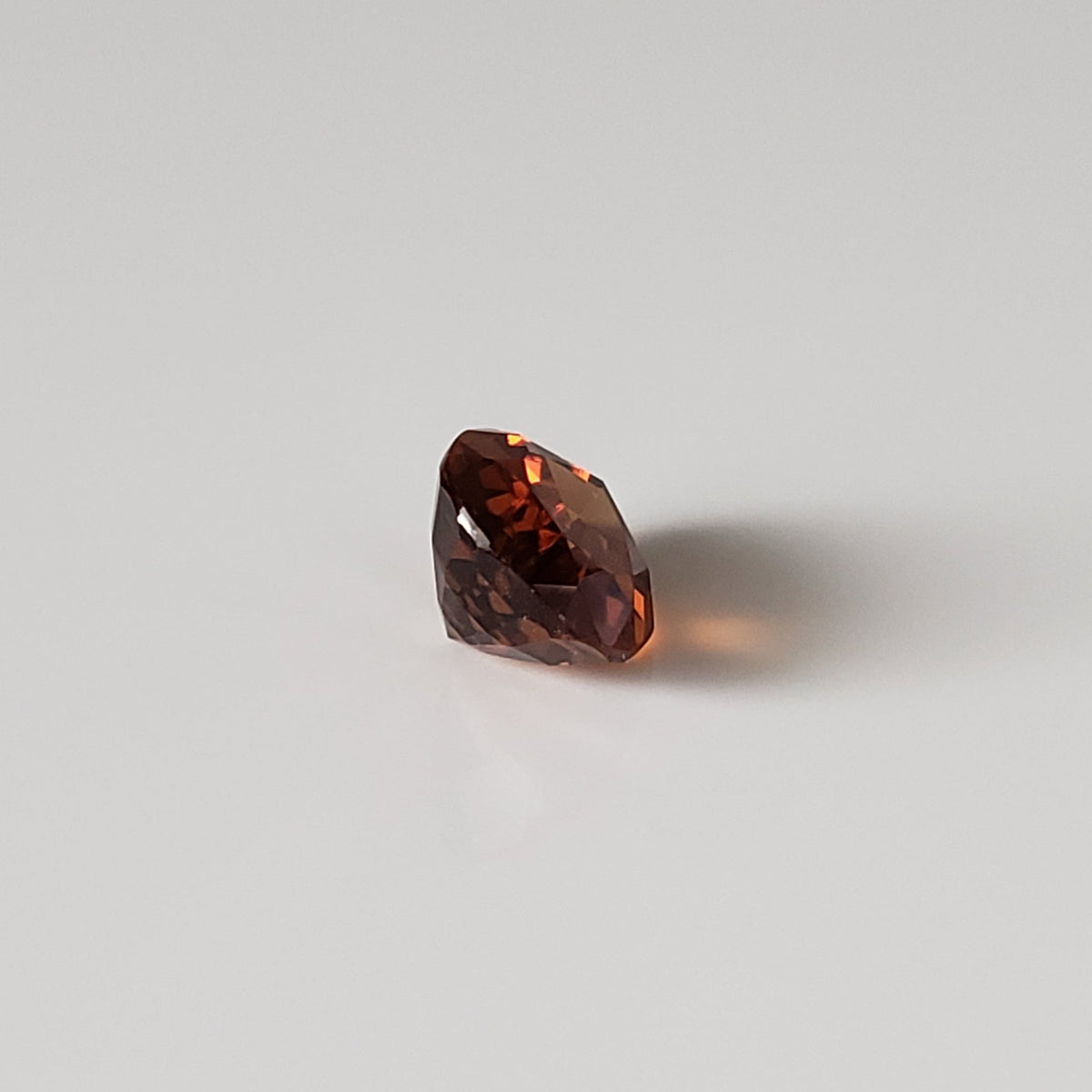   Zircon | Pear Shape Cut | Golden | 8x6mm 