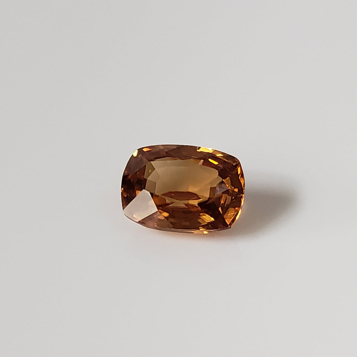 Zircon | Antique Cut | Golden | 8x6mm | Cambodia