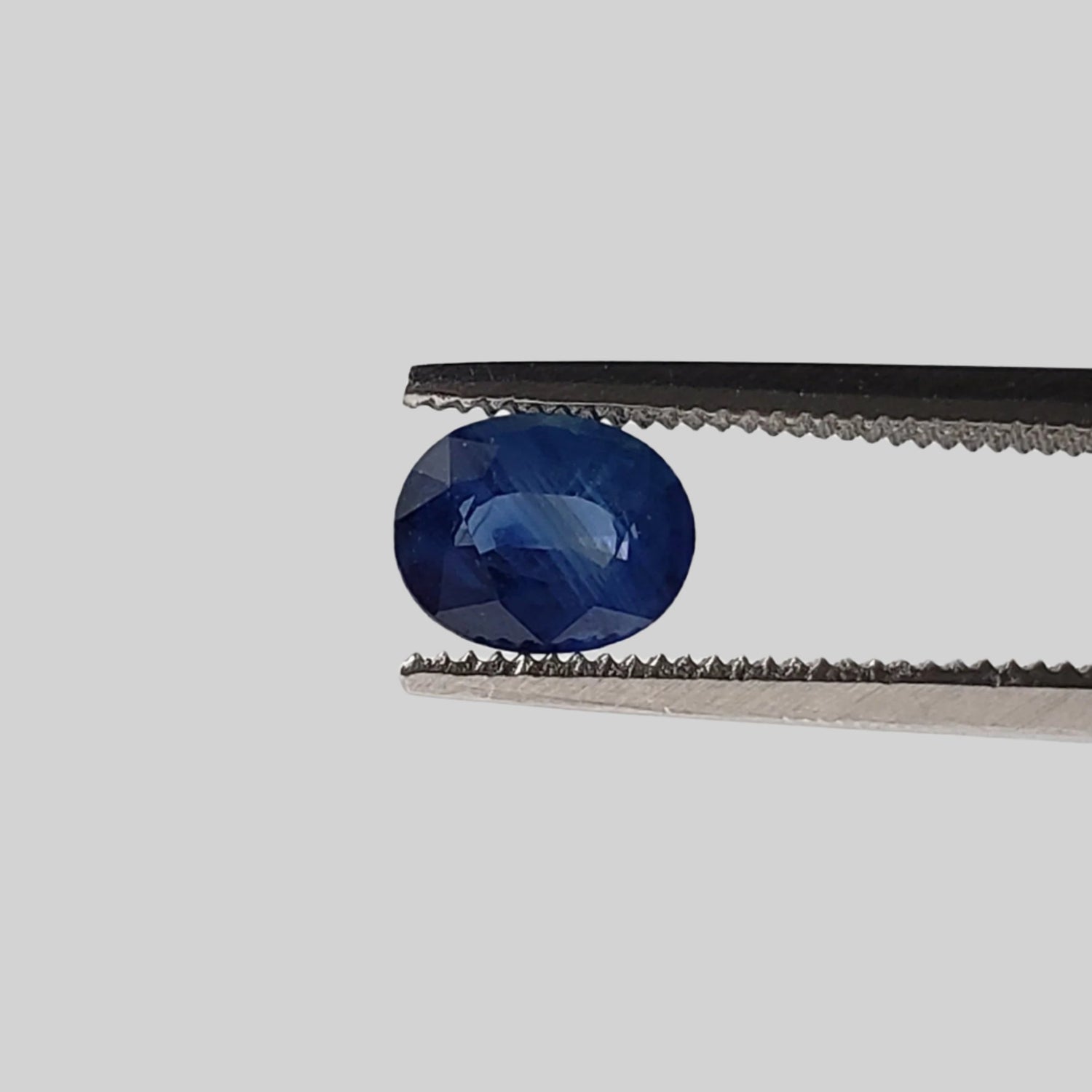   Sapphire | Oval Cut | Blue | 6x4.7mm 0.8ct | Thailand 