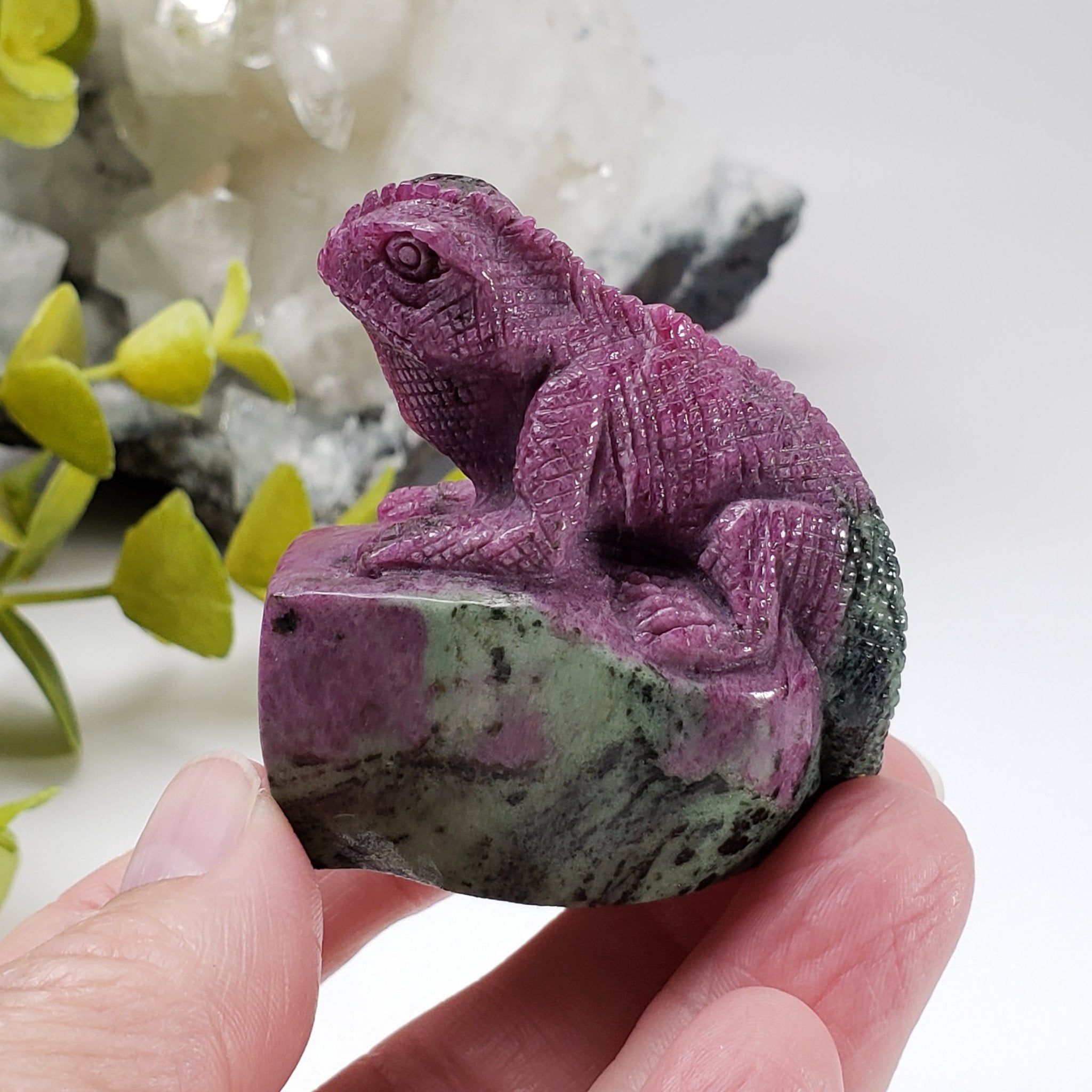 Ruby Zoisite Iguana Carving | Unheated, Natural, Fluorescent | 139 gr | Tanzania